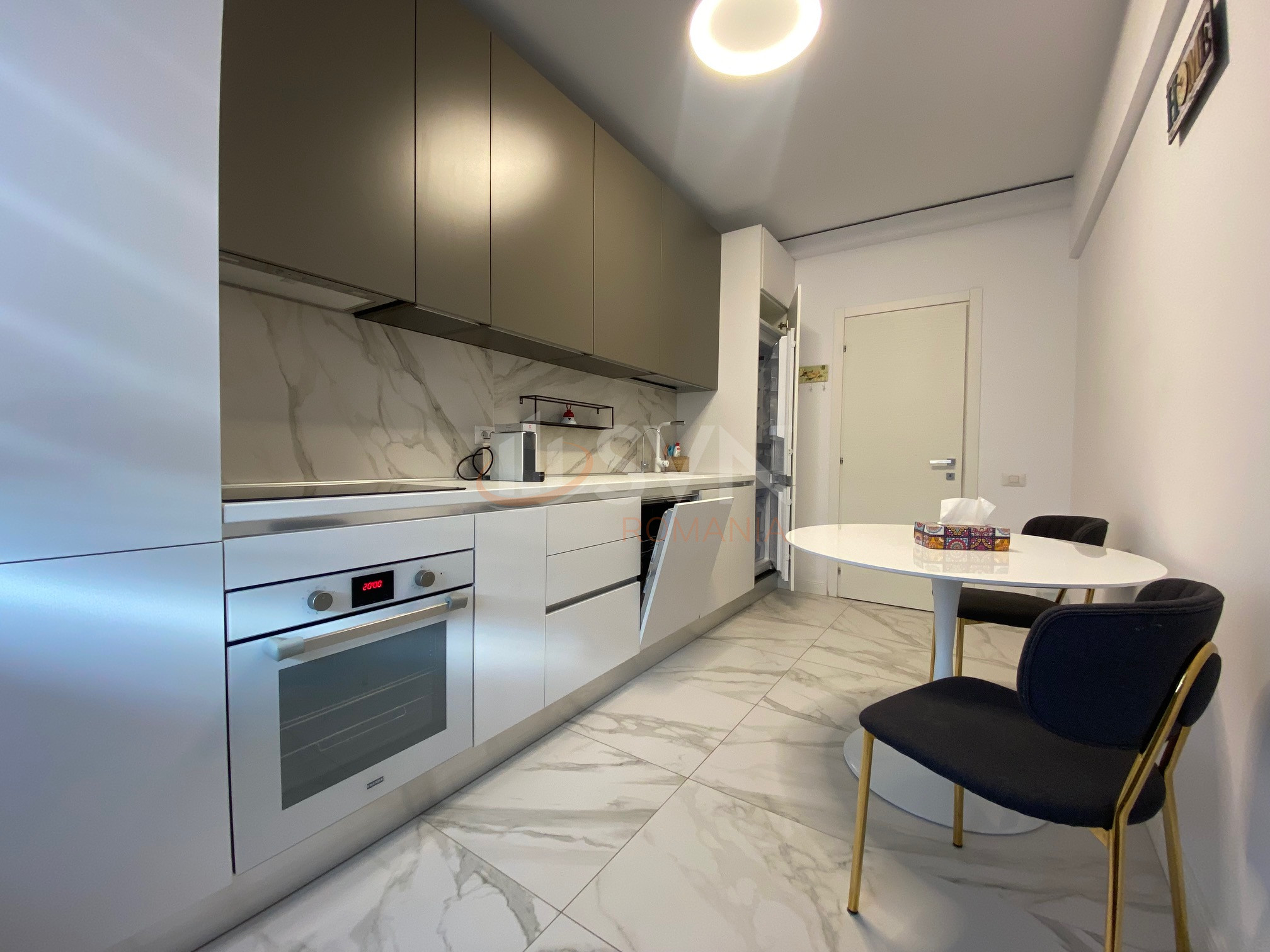 2 camere cu loc parcare subteran inclus Bucuresti/Herastrau