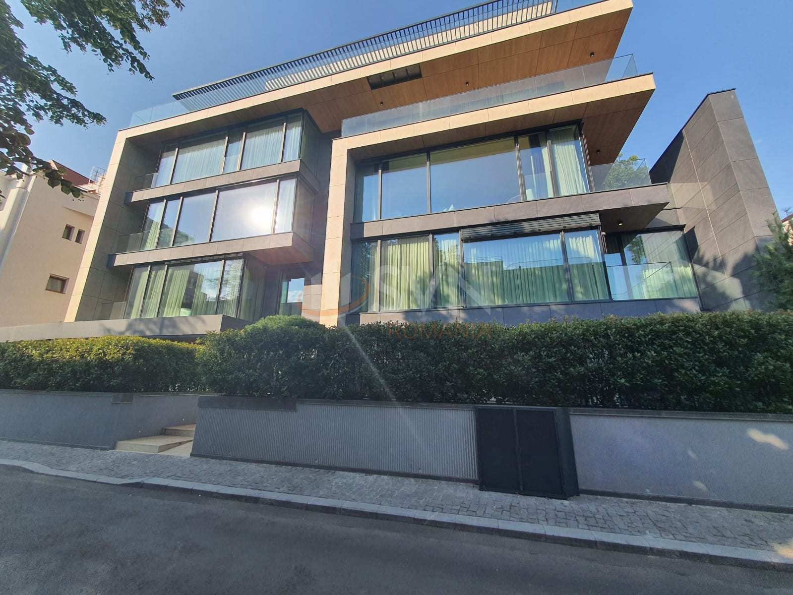 2 camere cu loc parcare subteran inclus Bucuresti/Primaverii