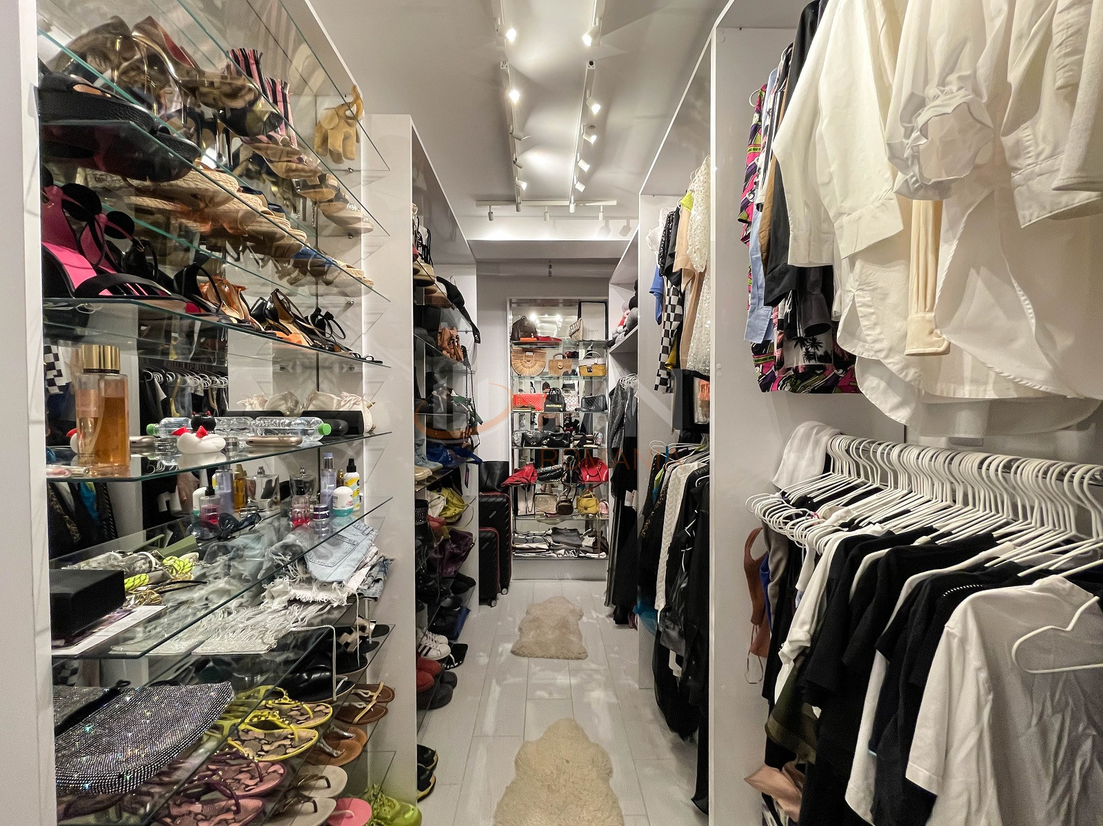 2 camere cu loc parcare subteran inclus Bucuresti/Barbu Vacarescu