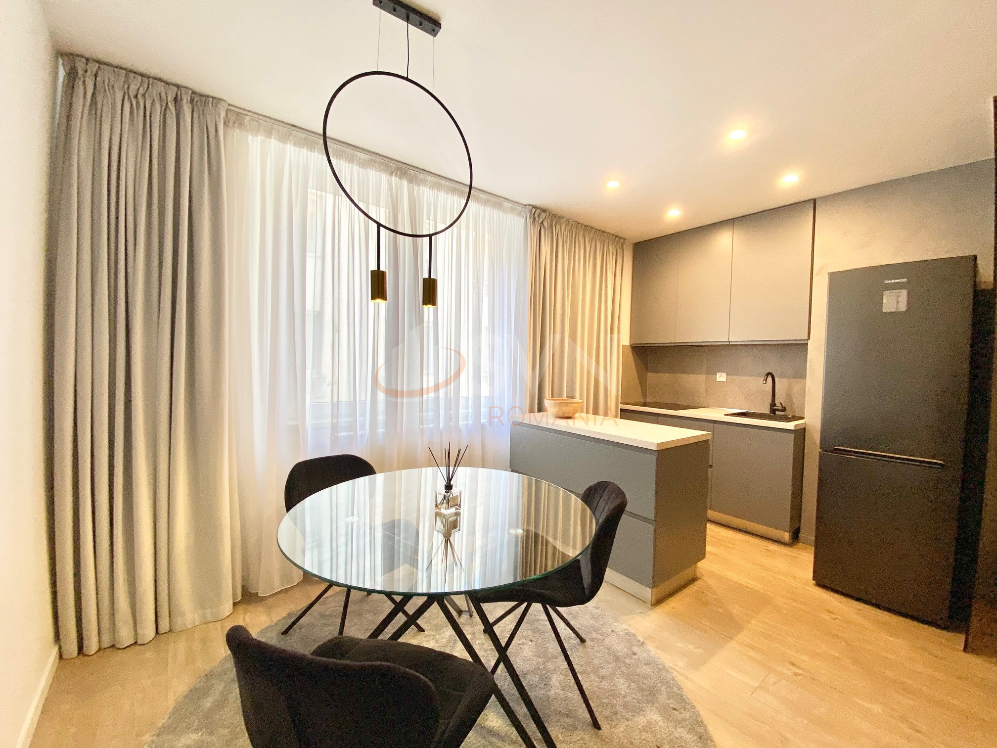 2 camere cu loc parcare subteran inclus Bucuresti/Herastrau