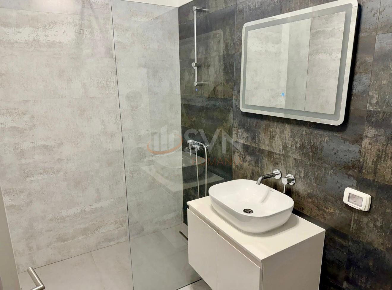 2 camere cu loc parcare subteran inclus Bucuresti/Herastrau