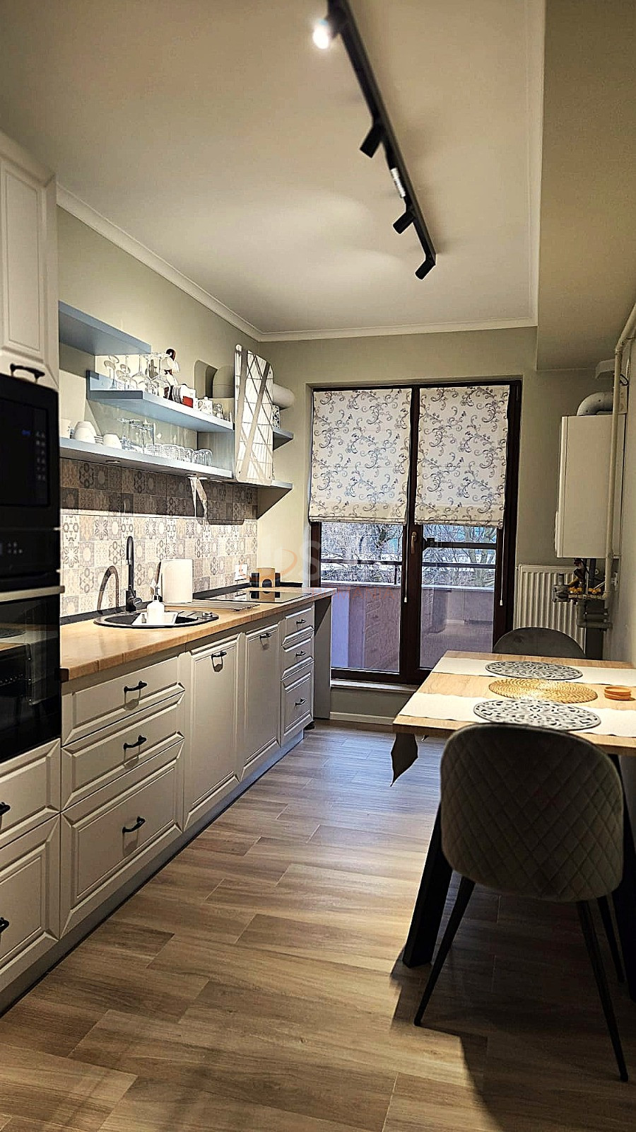 2 camere cu loc parcare subteran inclus Bucuresti/Herastrau