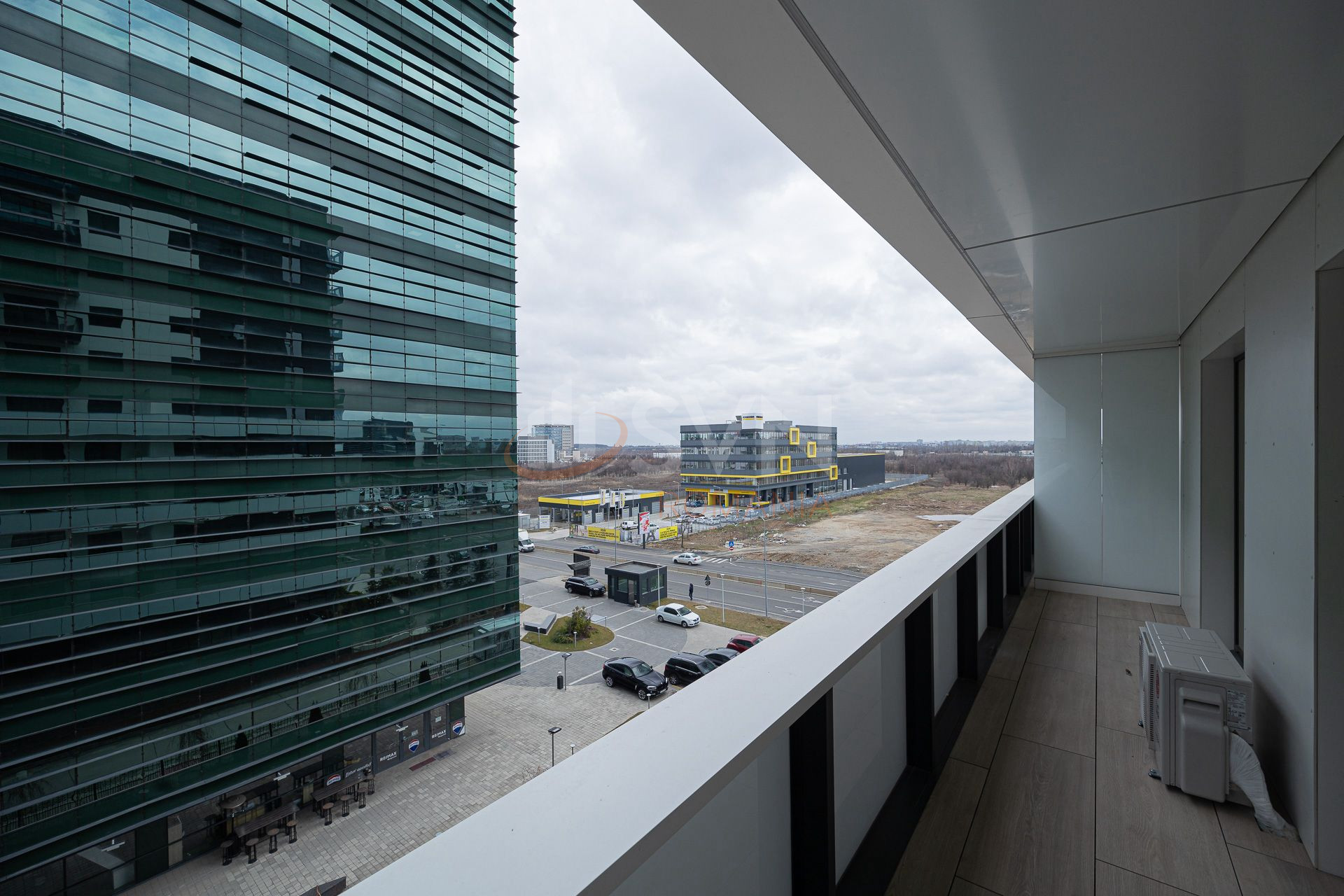 2 camere cu loc parcare subteran inclus Bucuresti/Pipera