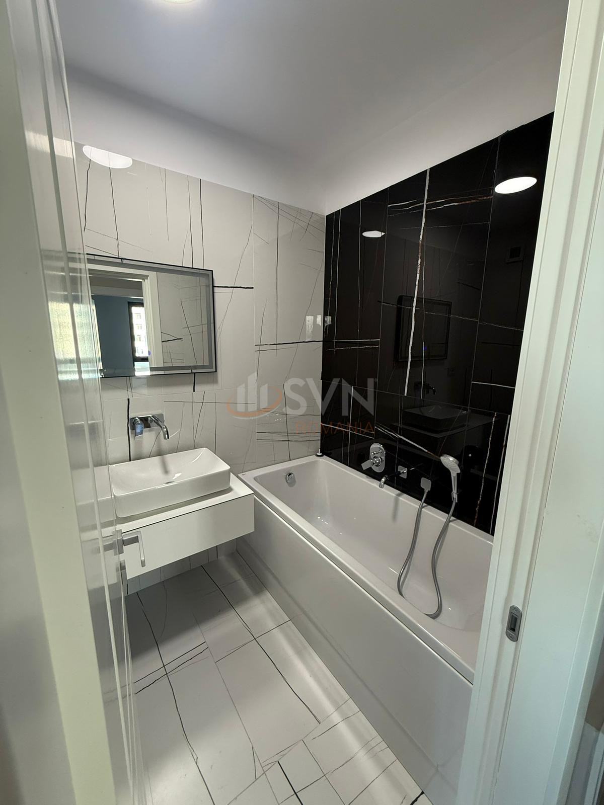 2 camere cu loc parcare subteran inclus Bucuresti/Unirii