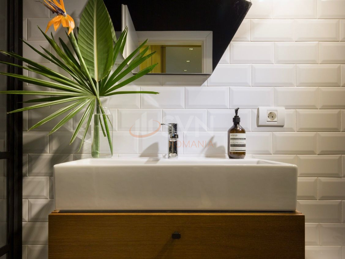 2 camere cu loc parcare subteran inclus Bucuresti/Cismigiu