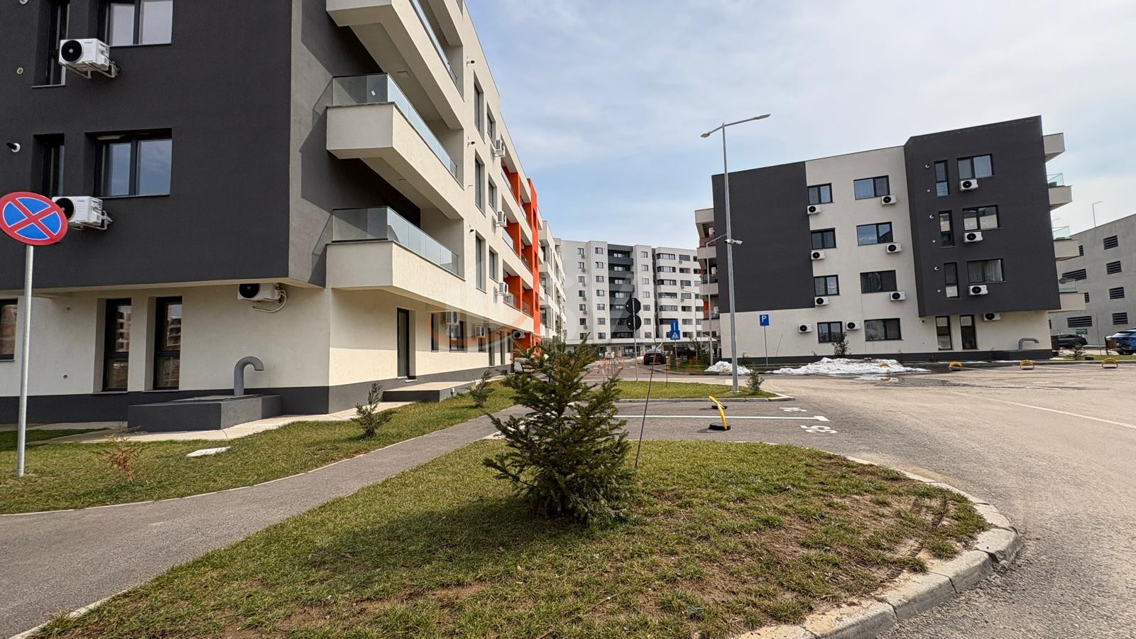 2 camere cu loc parcare subteran inclus Bucuresti/Pipera