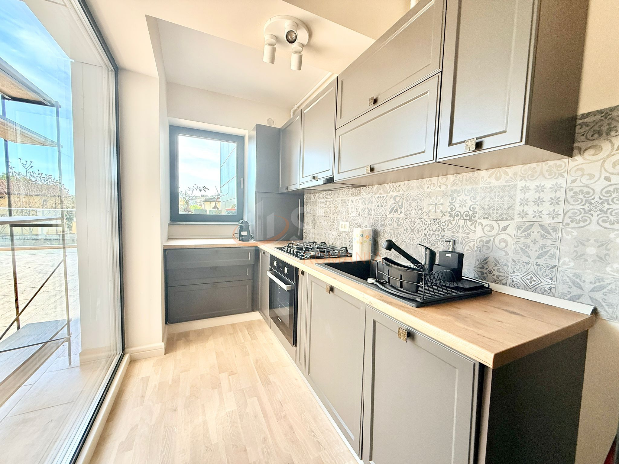 2 camere cu loc parcare subteran inclus Bucuresti/Floreasca