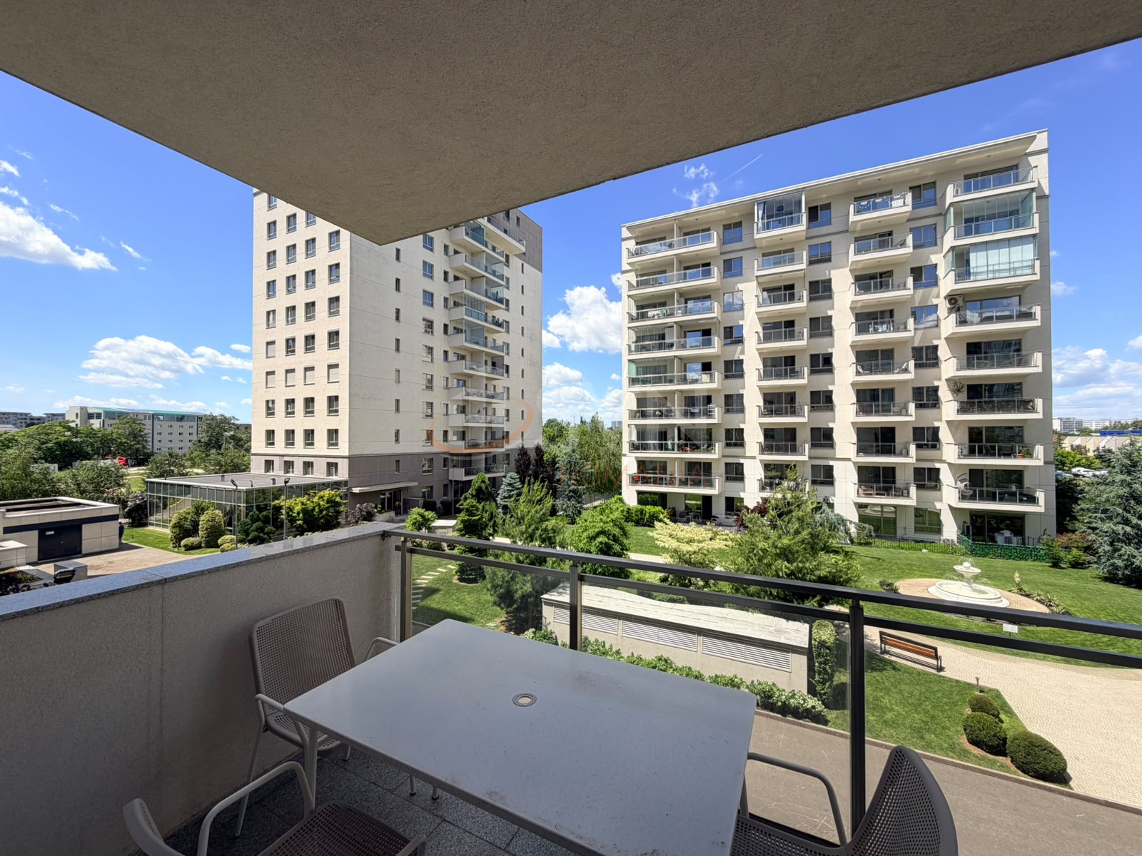 2 camere cu loc parcare subteran inclus Bucuresti/Domenii