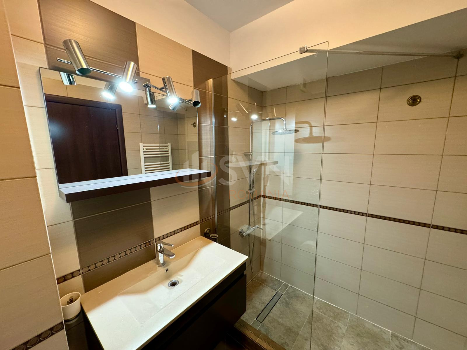 2 camere cu loc parcare subteran inclus Bucuresti/Piata Unirii (s3)