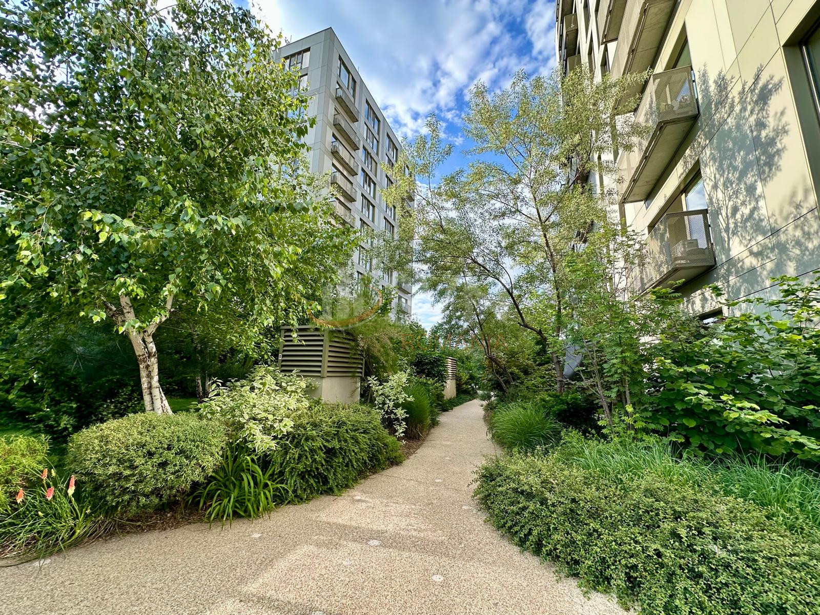 2 camere cu loc parcare subteran inclus Bucuresti/Aviatiei