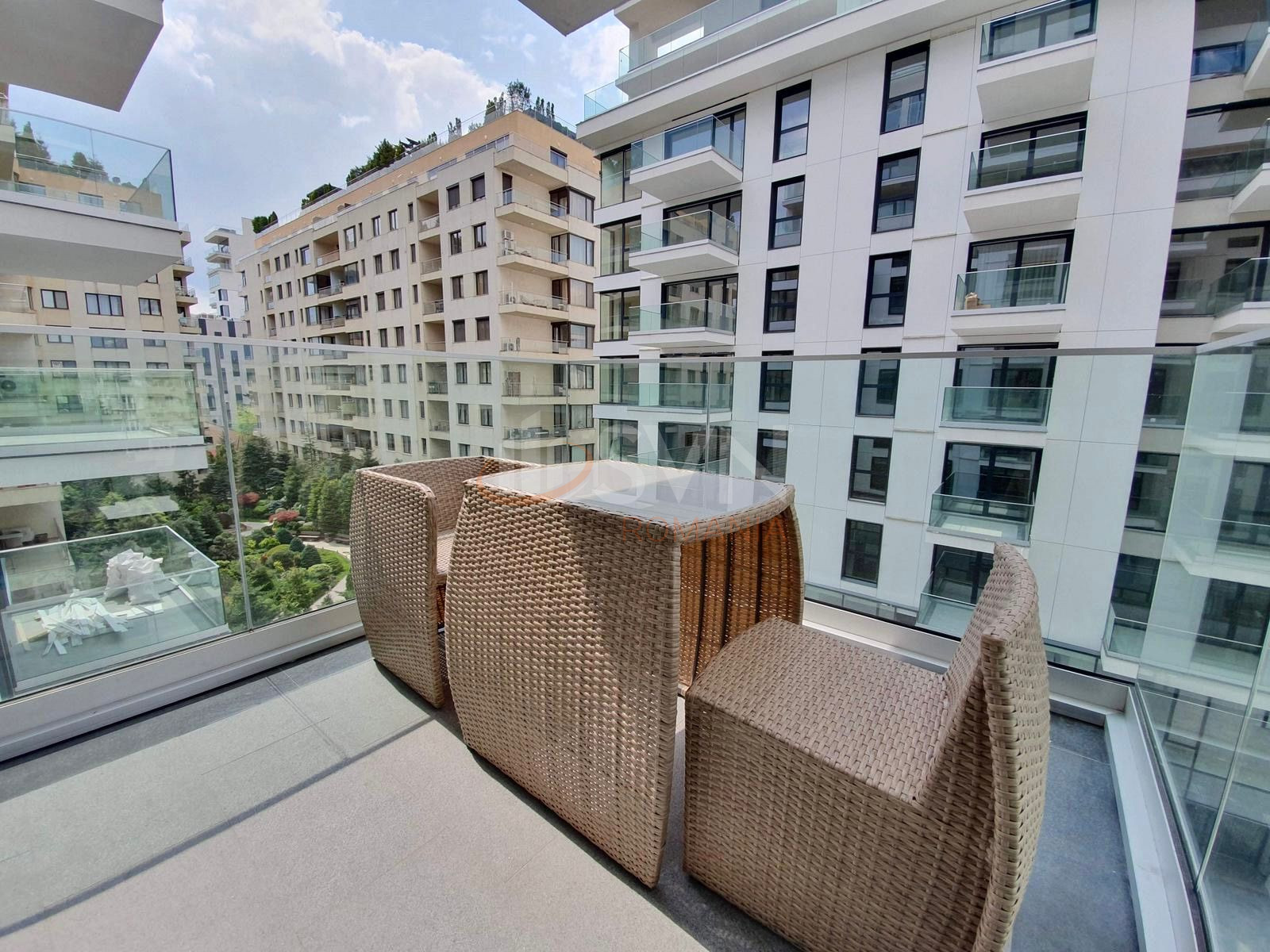 2 camere cu loc parcare subteran inclus Bucuresti/Herastrau