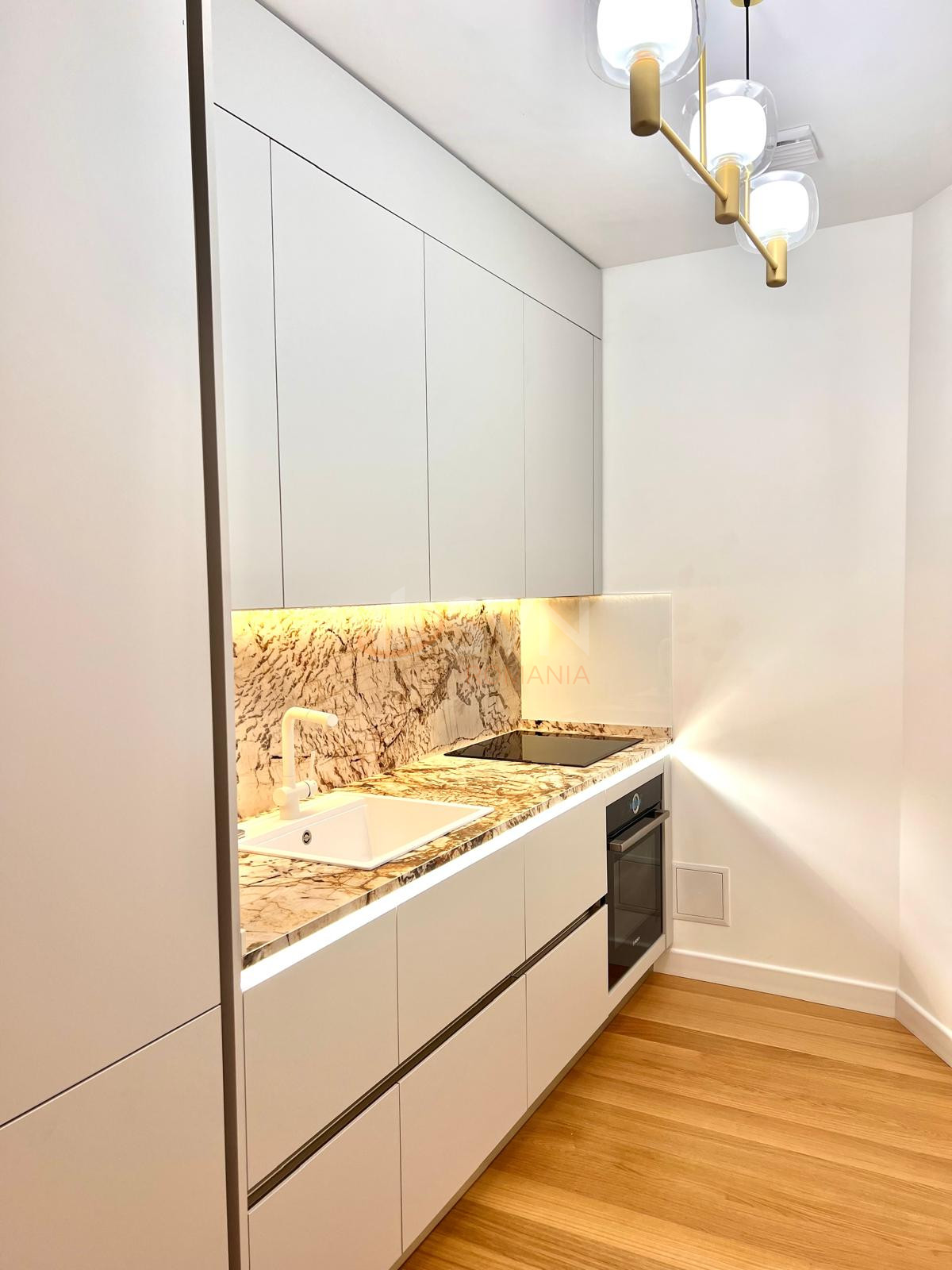 2 camere cu loc parcare subteran inclus Bucuresti/Herastrau