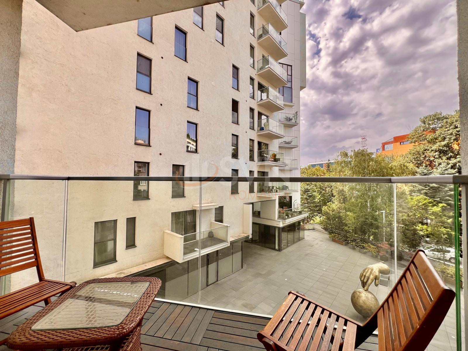 2 camere cu loc parcare subteran inclus Bucuresti/Herastrau