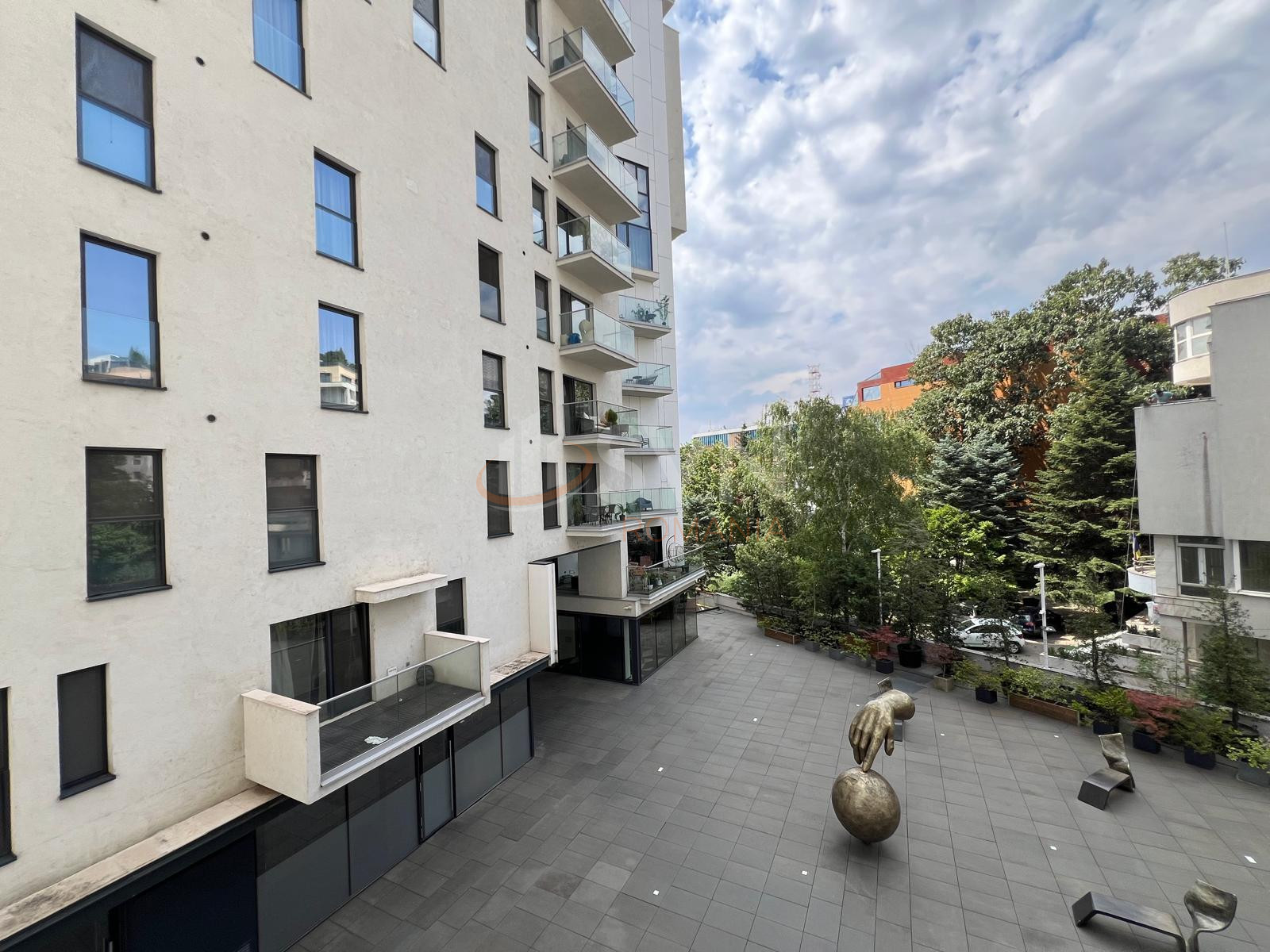 2 camere cu loc parcare subteran inclus Bucuresti/Herastrau