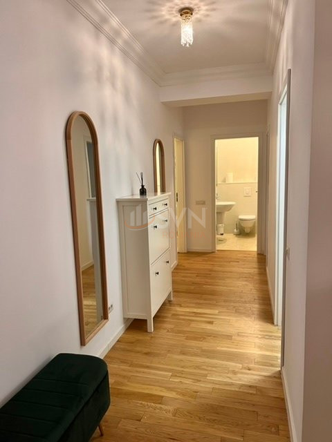 2 camere cu loc parcare subteran inclus Bucuresti/Victoriei