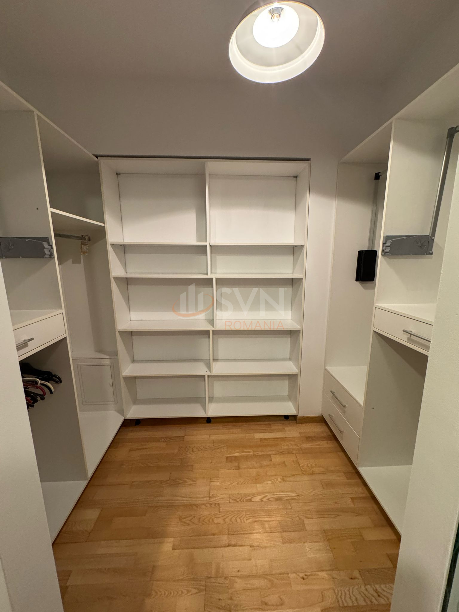 2 camere cu loc parcare subteran inclus Bucuresti/Parcul Carol