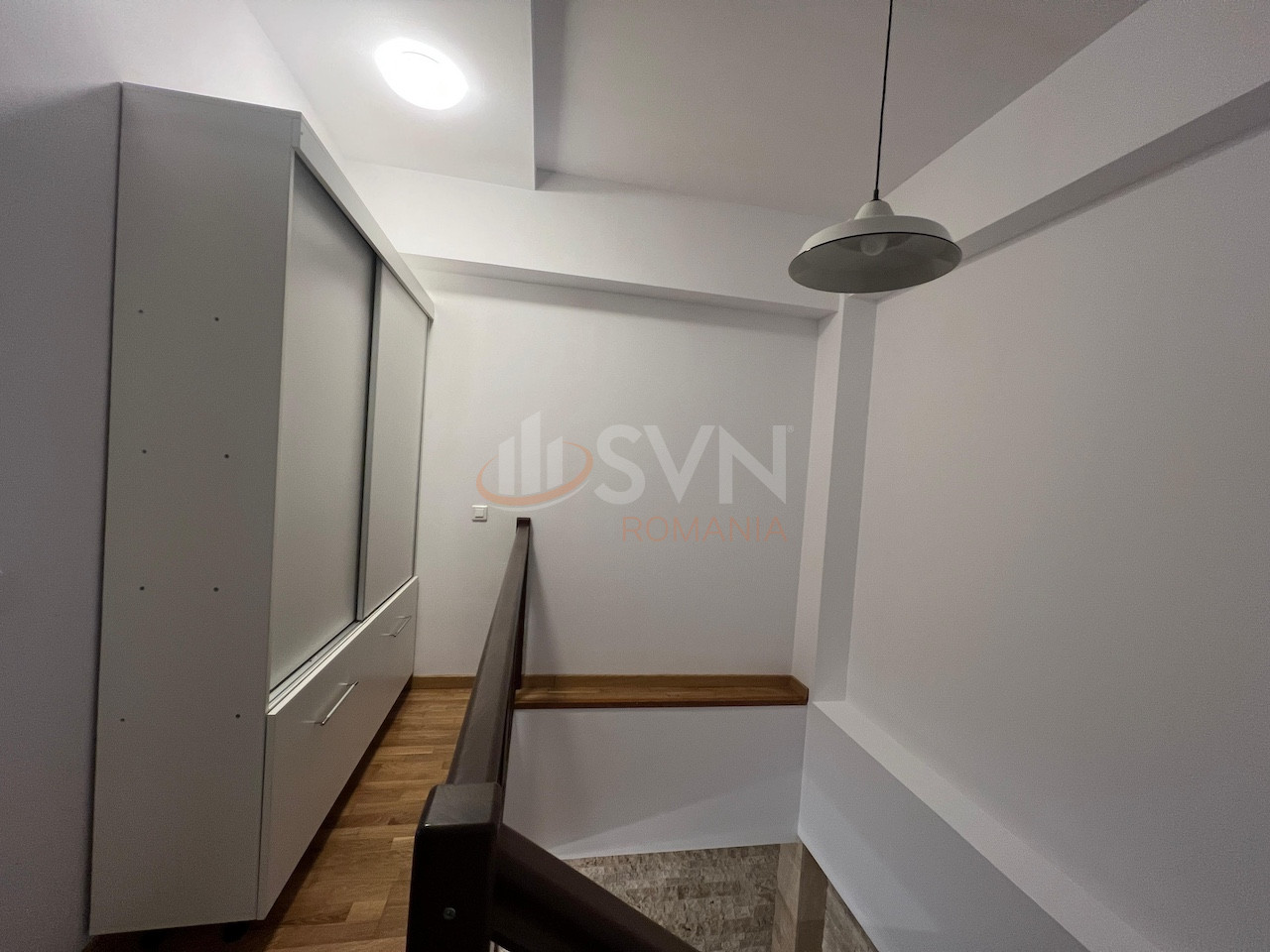 2 camere cu loc parcare subteran inclus Bucuresti/Parcul Carol
