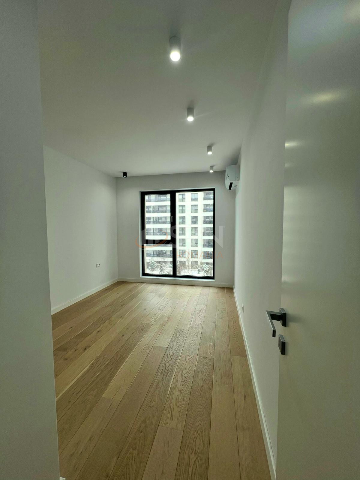 2 camere cu loc parcare subteran inclus Bucuresti/Pipera