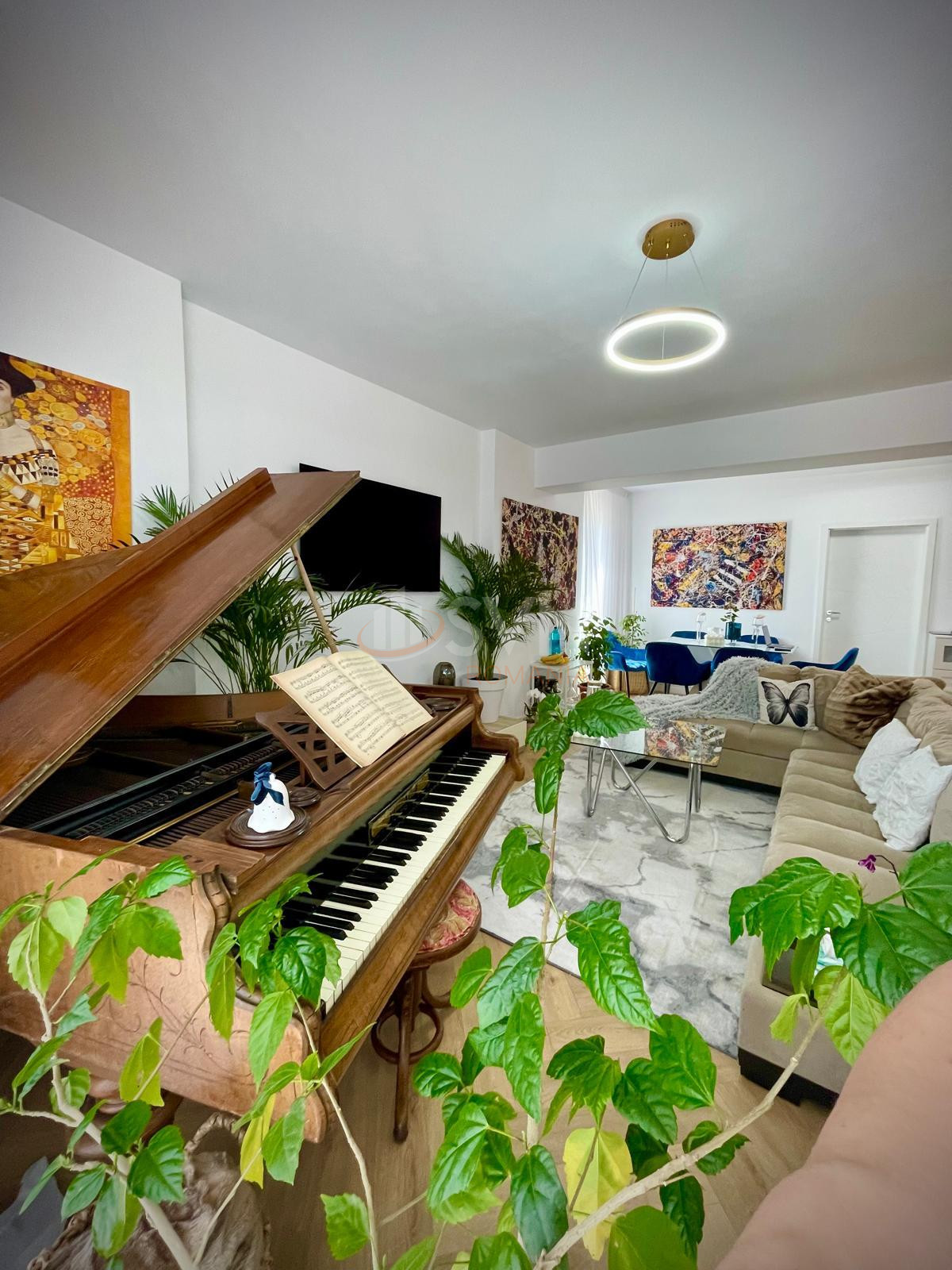 3 camere cu loc parcare exterior inclus Bucuresti/Bucur Obor