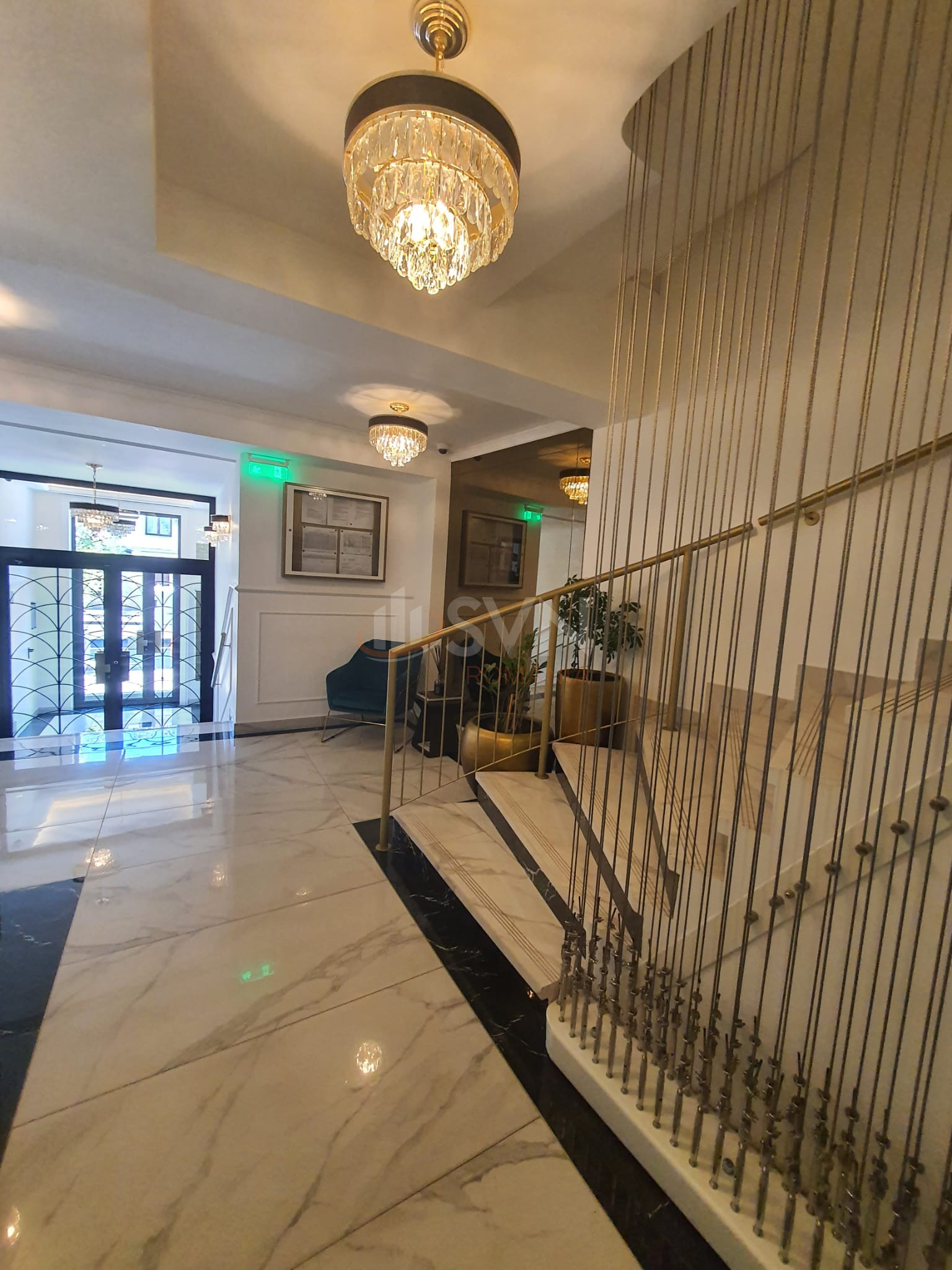 3 camere cu loc parcare exterior inclus Bucuresti/Calea Victoriei