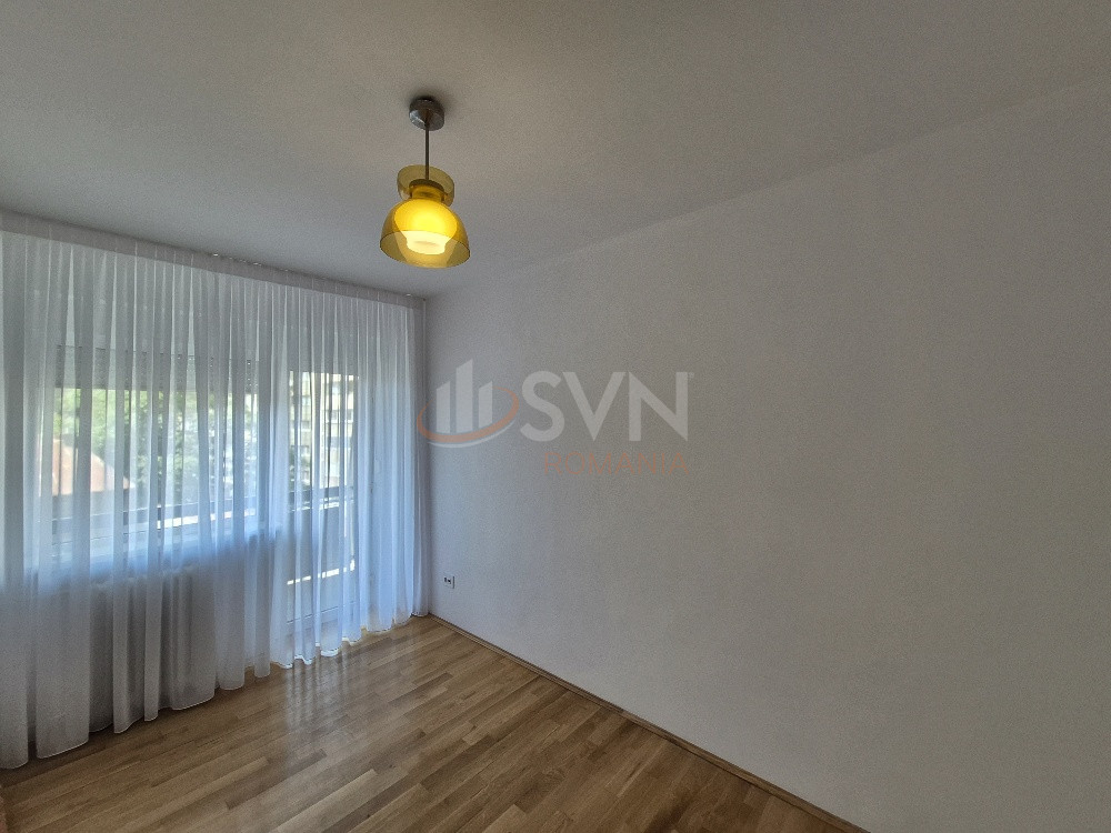 3 camere cu loc parcare exterior inclus Bucuresti/Cismigiu