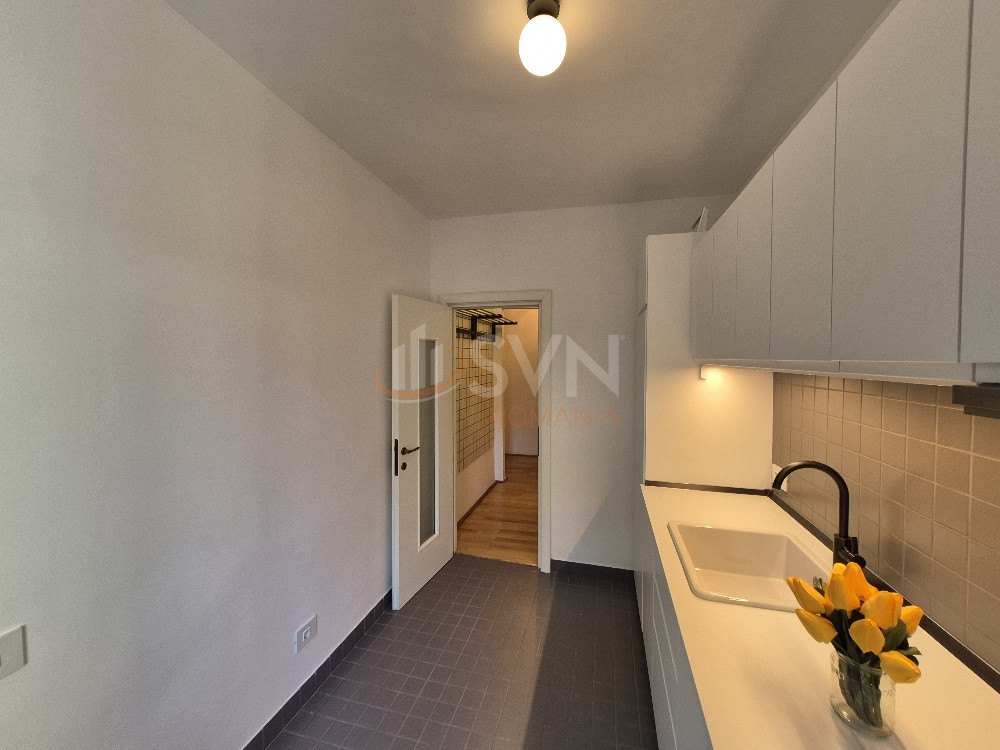 3 camere cu loc parcare exterior inclus Bucuresti/Cismigiu