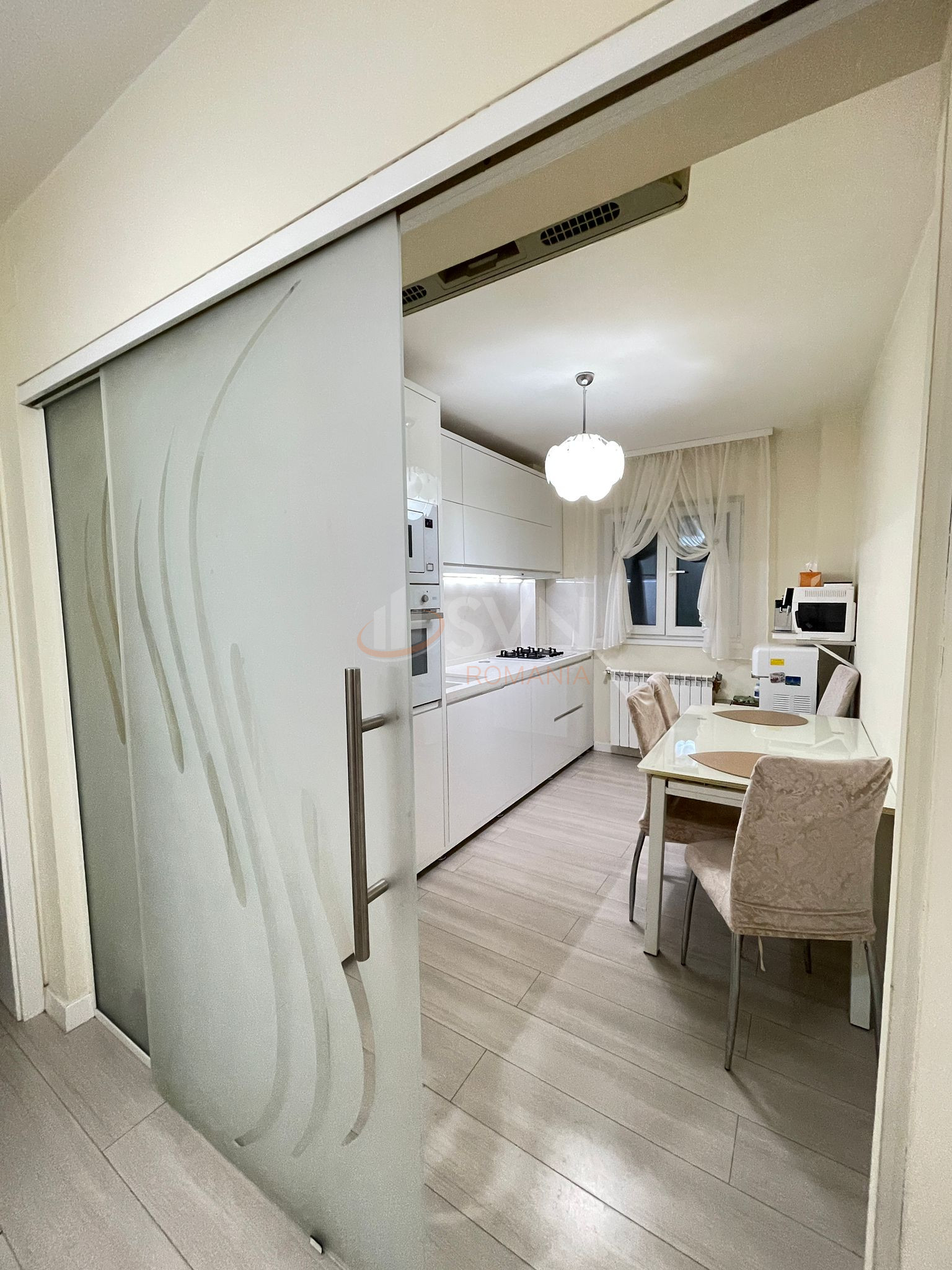 3 camere cu loc parcare exterior inclus Bucuresti/Brancoveanu