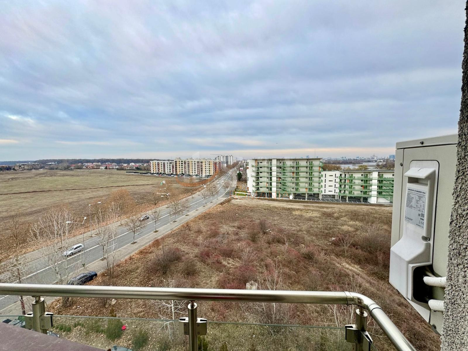 3 camere cu loc parcare exterior inclus Bucuresti/Sisesti