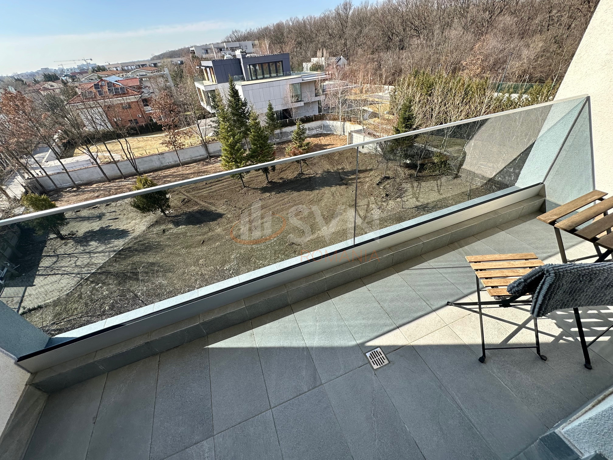 3 camere cu loc parcare exterior inclus Bucuresti/Pipera