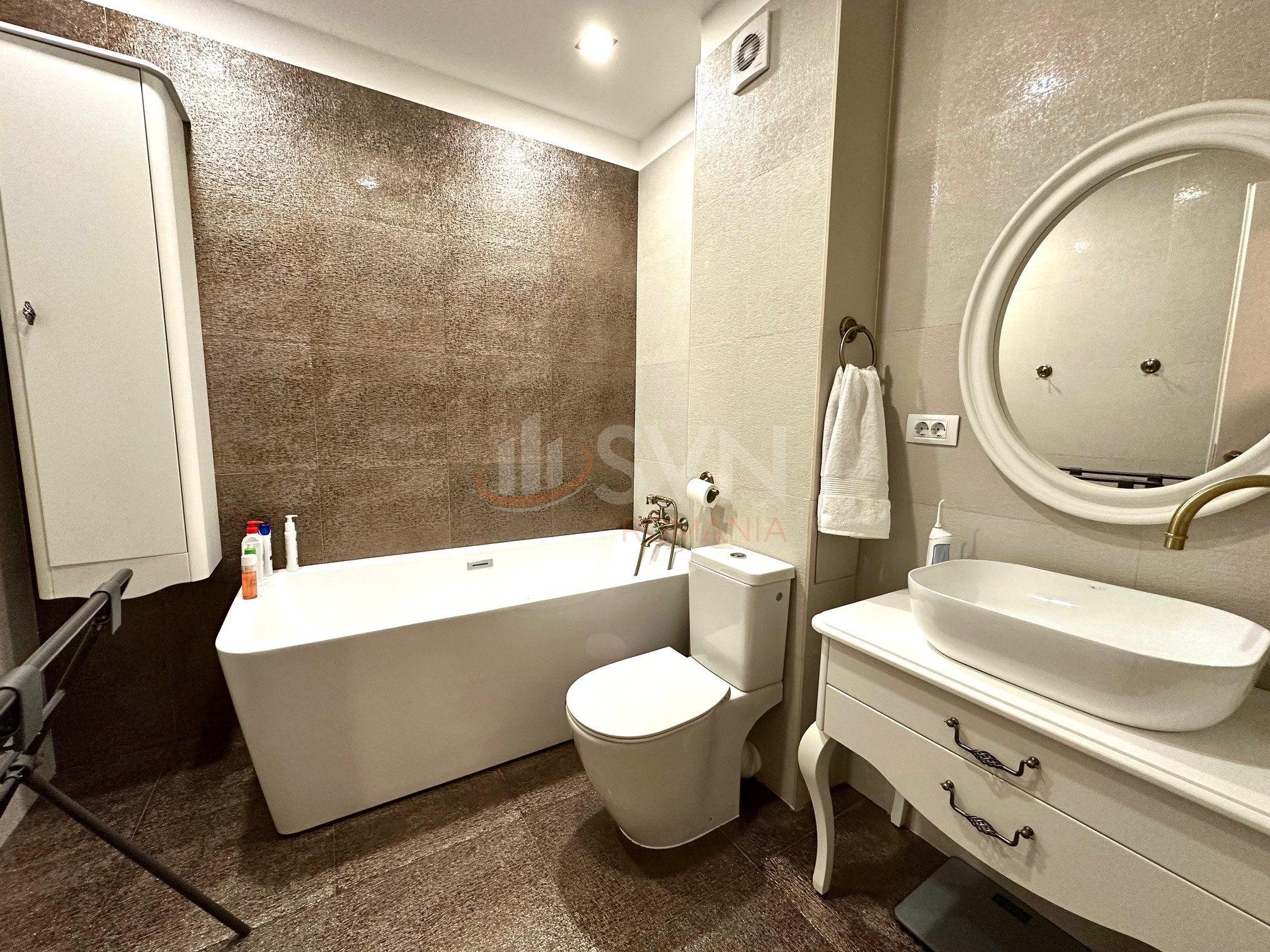 3 camere cu loc parcare exterior inclus Bucuresti/Pipera