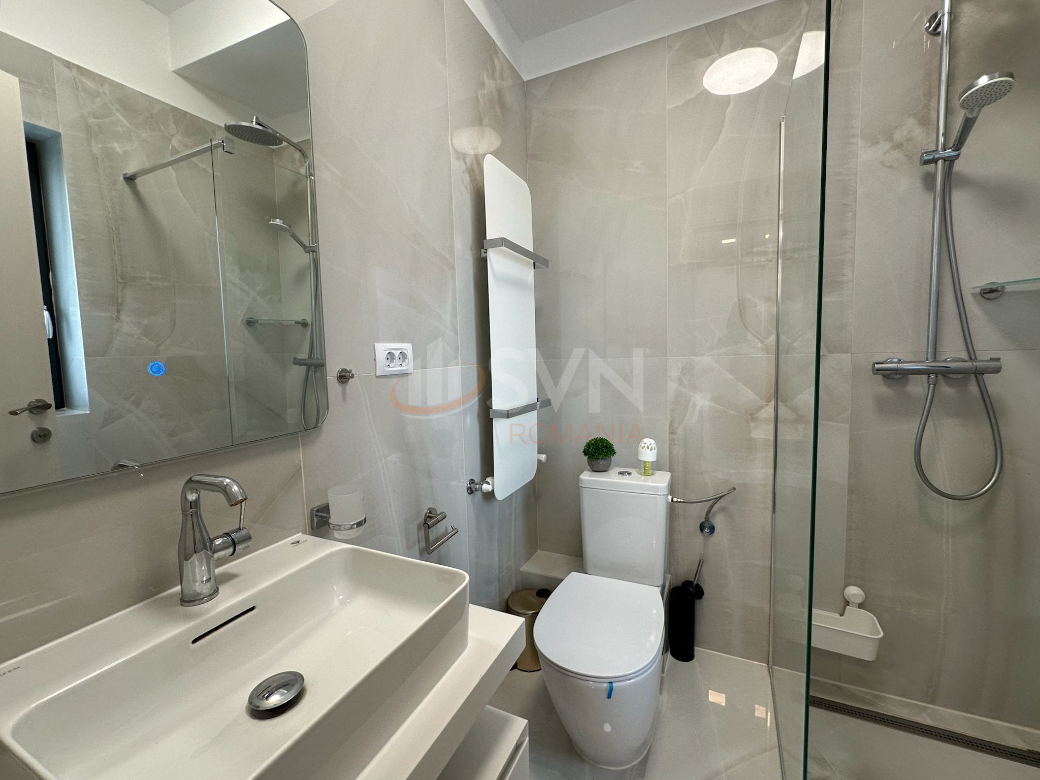 3 camere cu loc parcare exterior inclus Bucuresti/Pipera