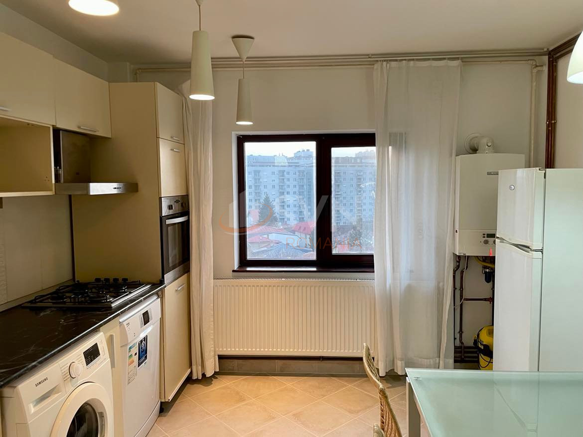 3 camere cu loc parcare exterior inclus Bucuresti/Doamna Ghica