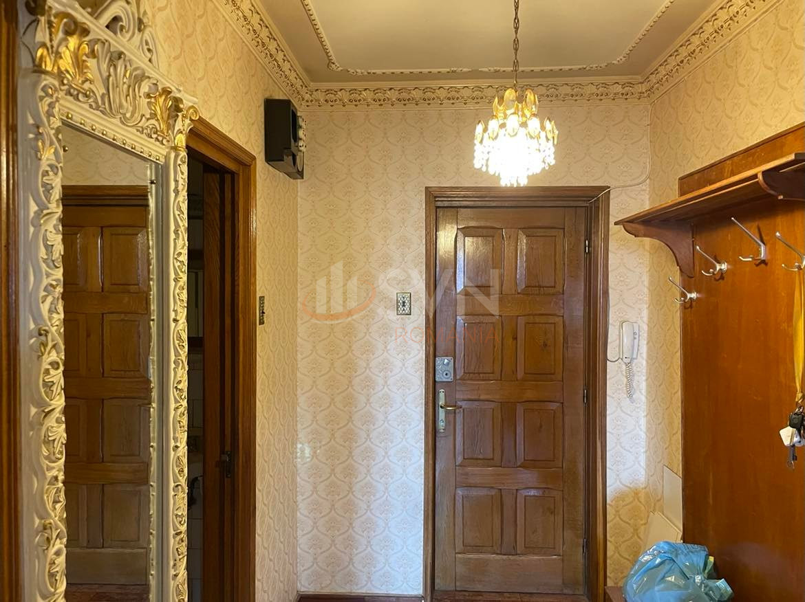 3 camere cu loc parcare exterior inclus Bucuresti/1 Mai