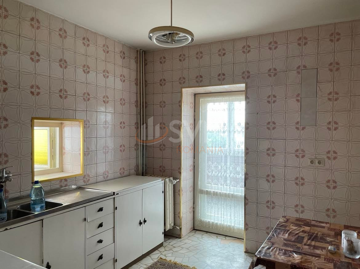 3 camere cu loc parcare exterior inclus Bucuresti/1 Mai