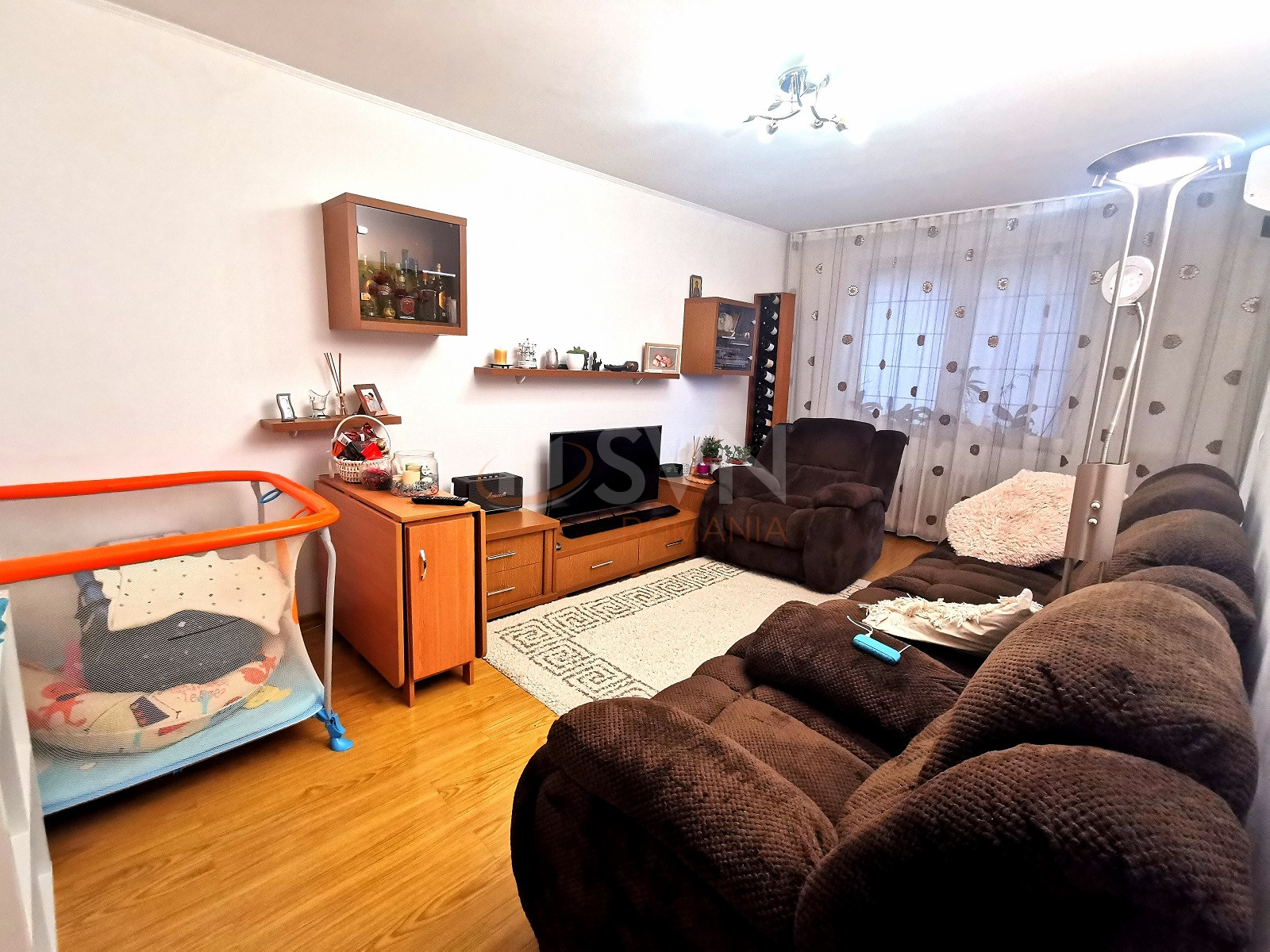 3 camere cu loc parcare exterior inclus Bucuresti/Crangasi