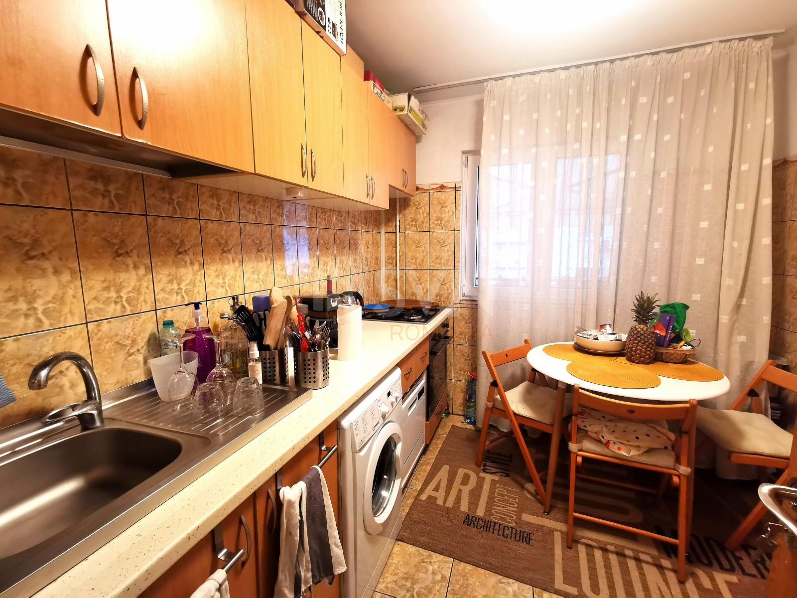 3 camere cu loc parcare exterior inclus Bucuresti/Crangasi