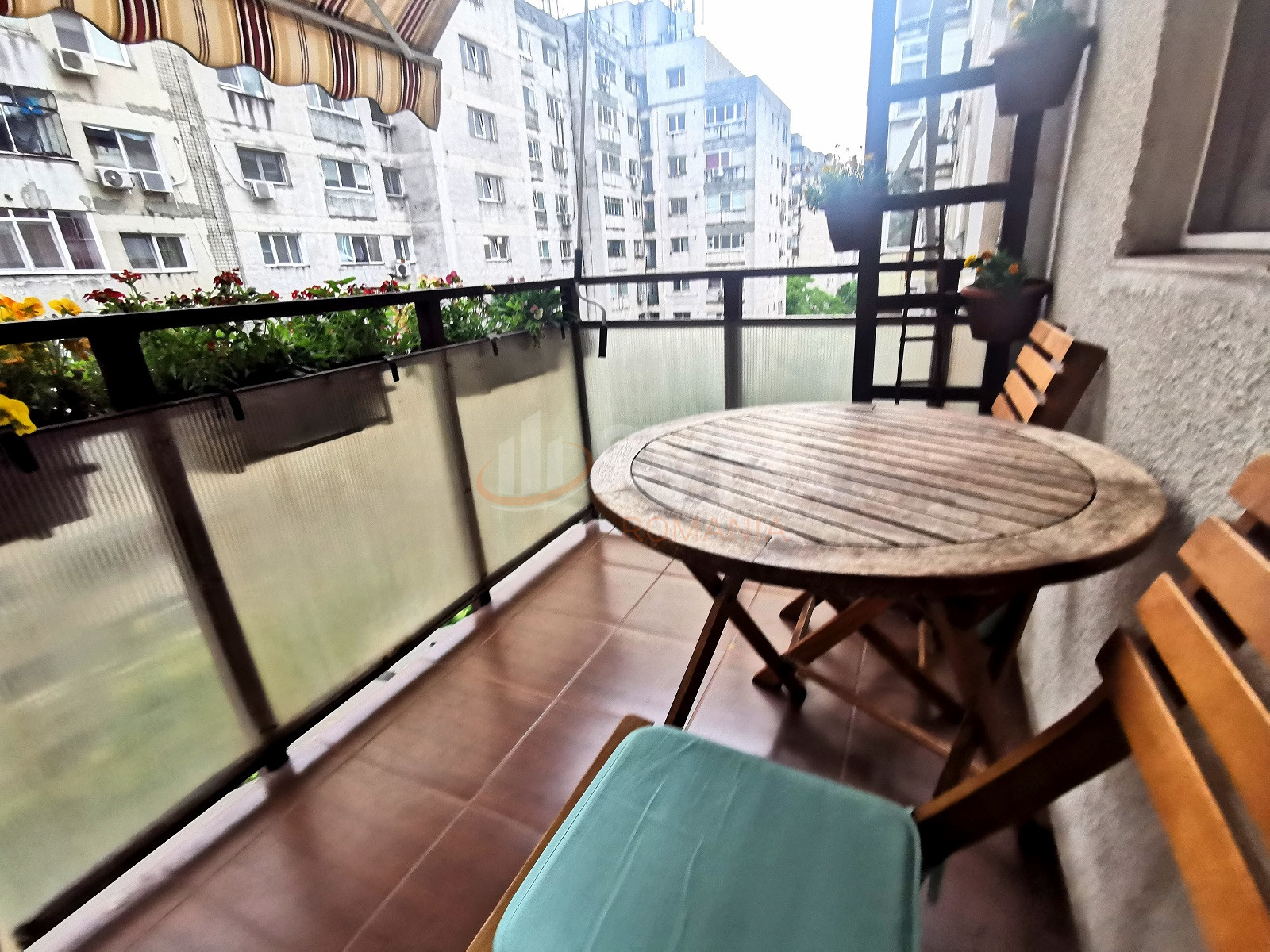 3 camere cu loc parcare exterior inclus Bucuresti/Crangasi