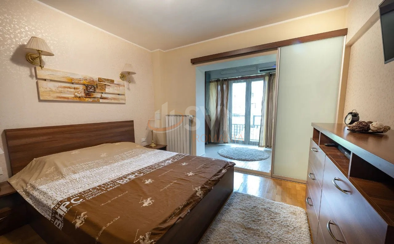 3 camere cu loc parcare exterior inclus Bucuresti/Unirii (s3)