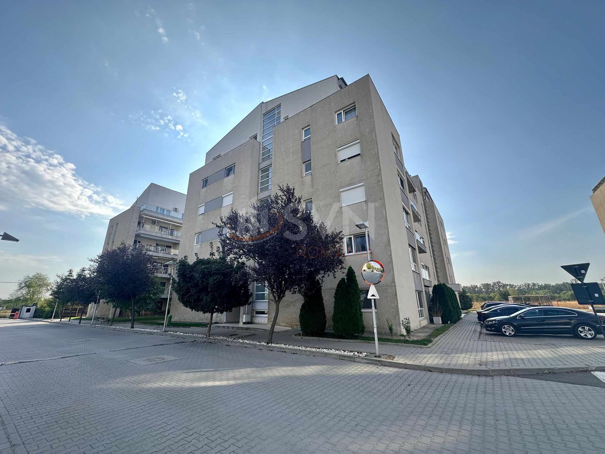 3 camere cu loc parcare exterior inclus Bucuresti/Baneasa