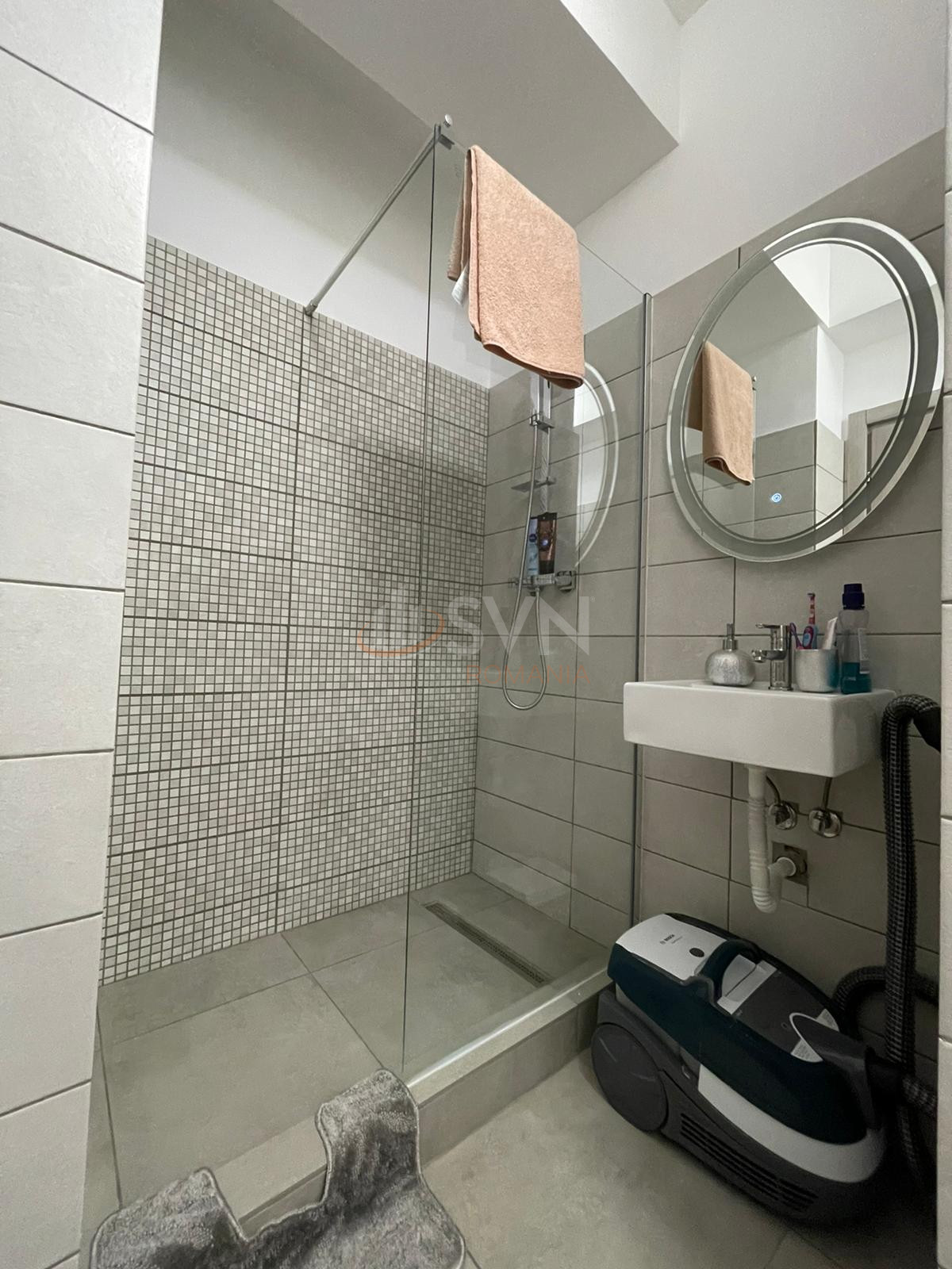 3 camere cu loc parcare exterior inclus Bucuresti/Aviatiei