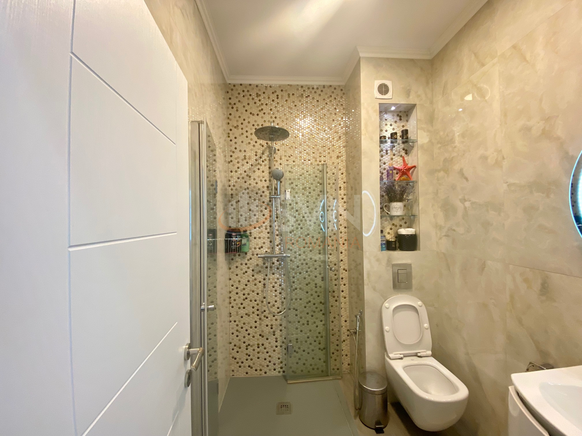 3 camere cu loc parcare exterior inclus Bucuresti/Tei