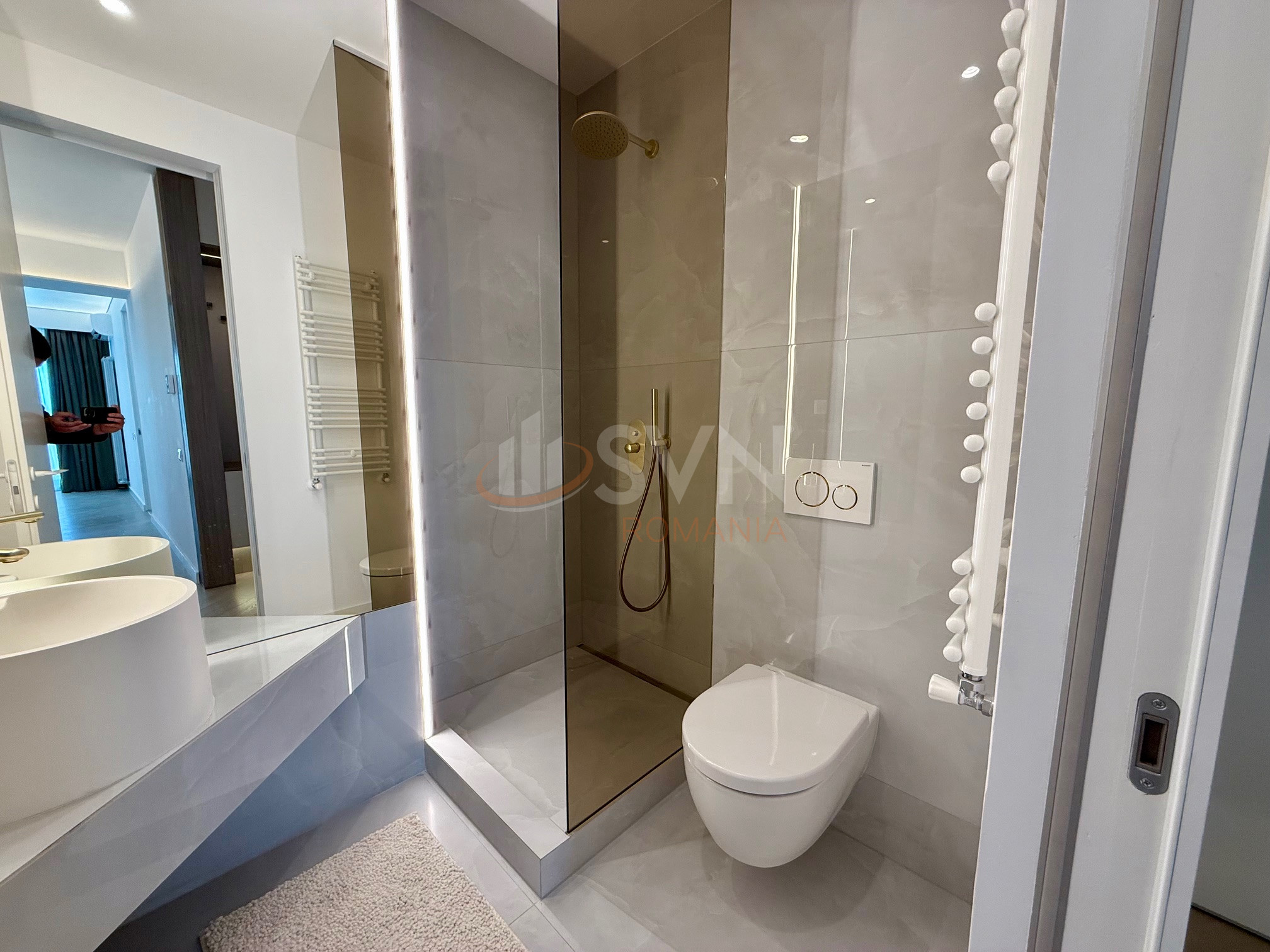 3 camere cu loc parcare exterior inclus Bucuresti/Pipera