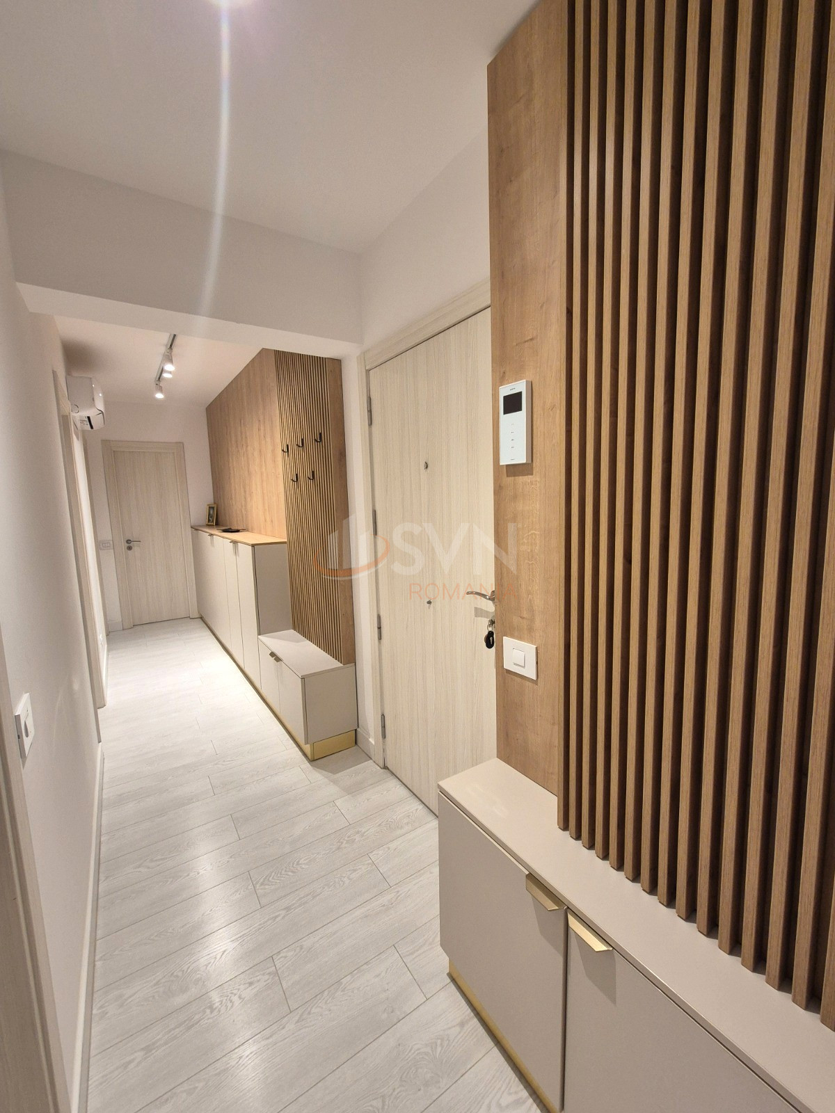 3 camere cu loc parcare exterior inclus Bucuresti/Herastrau