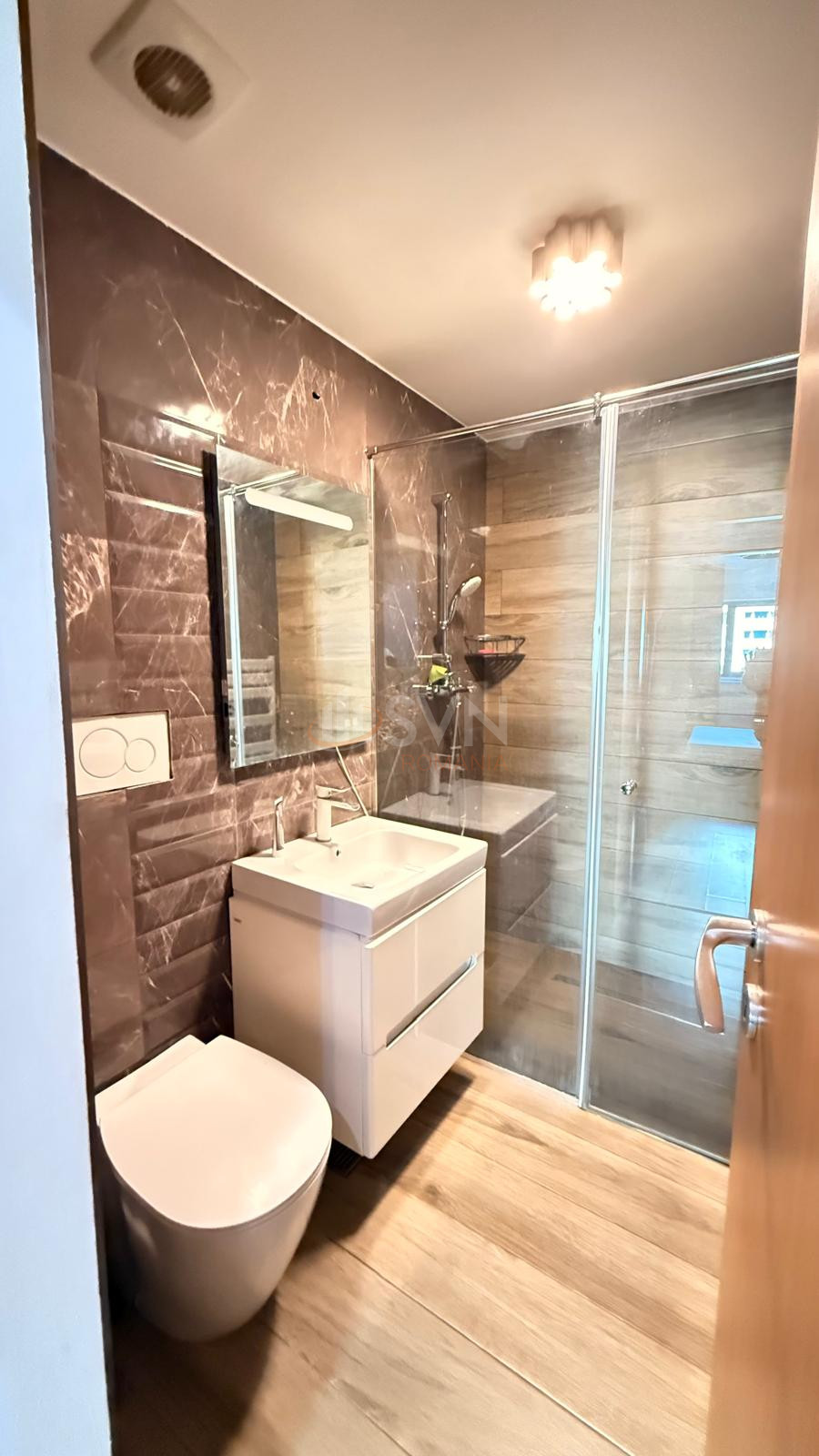 3 camere cu loc parcare exterior inclus Bucuresti/Lacul Tei