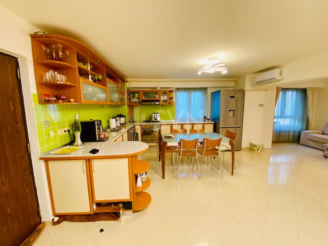 3 camere cu loc parcare exterior inclus Bucuresti/Matei Basarab