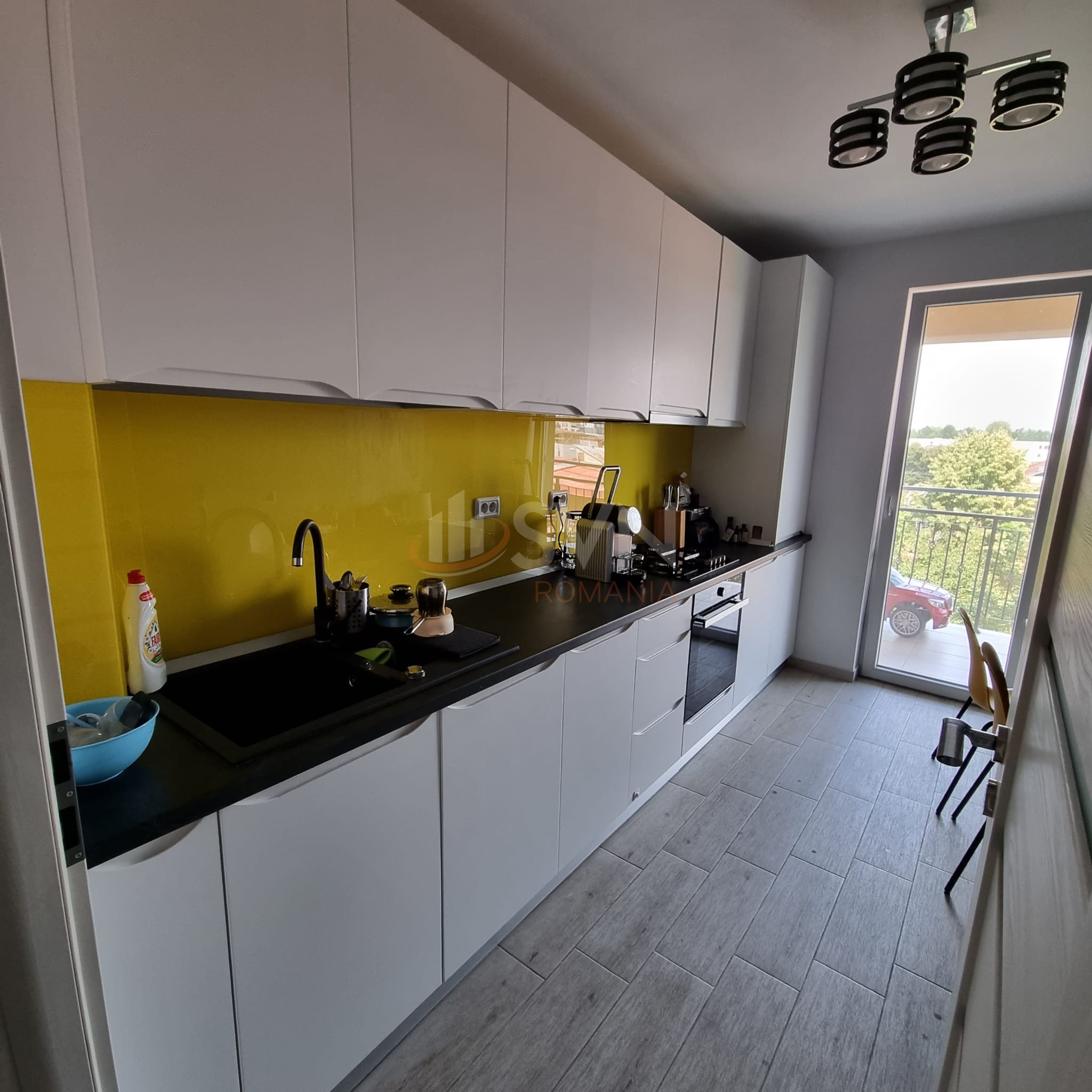 3 camere cu loc parcare exterior inclus Bucuresti/Aparatorii Patriei
