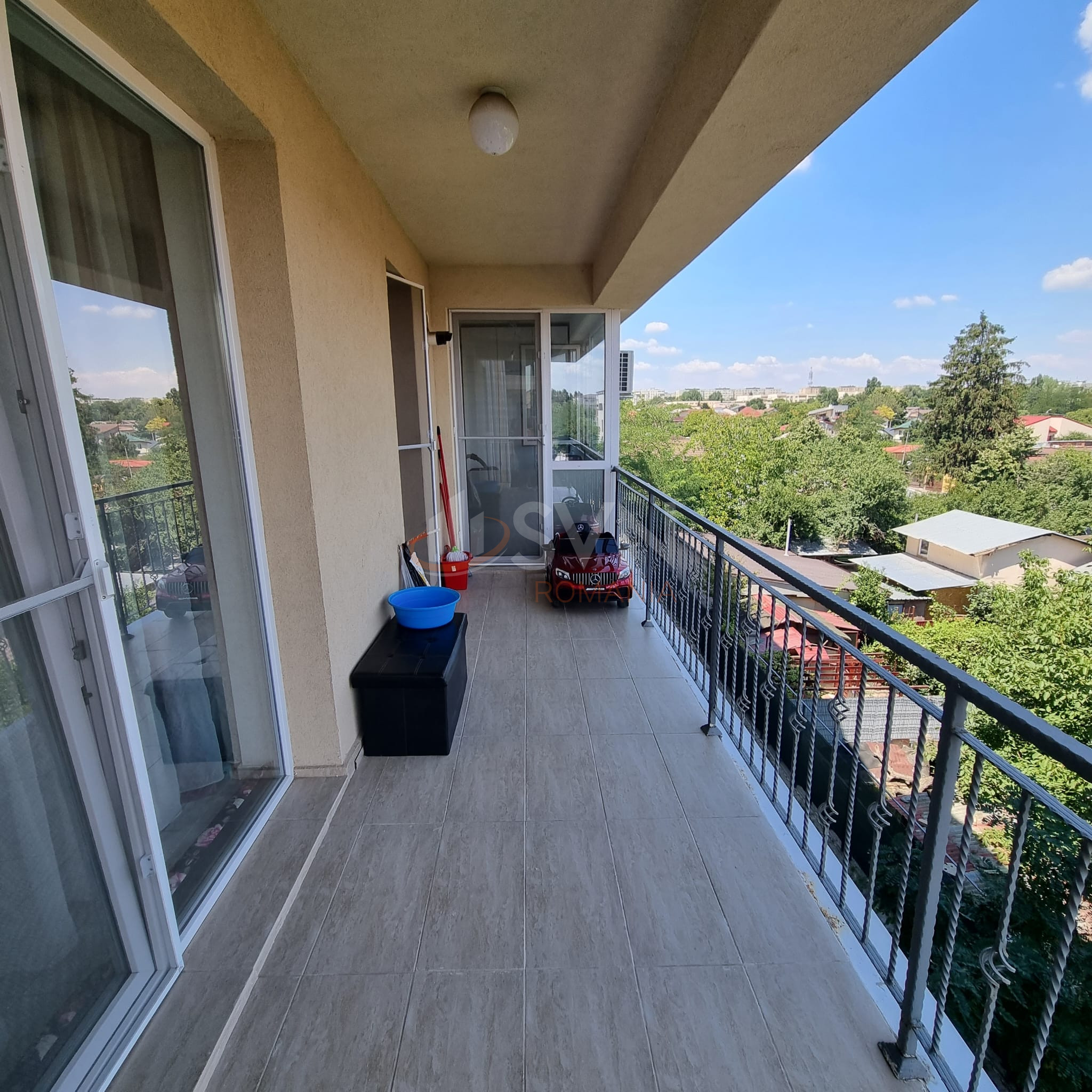 3 camere cu loc parcare exterior inclus Bucuresti/Aparatorii Patriei