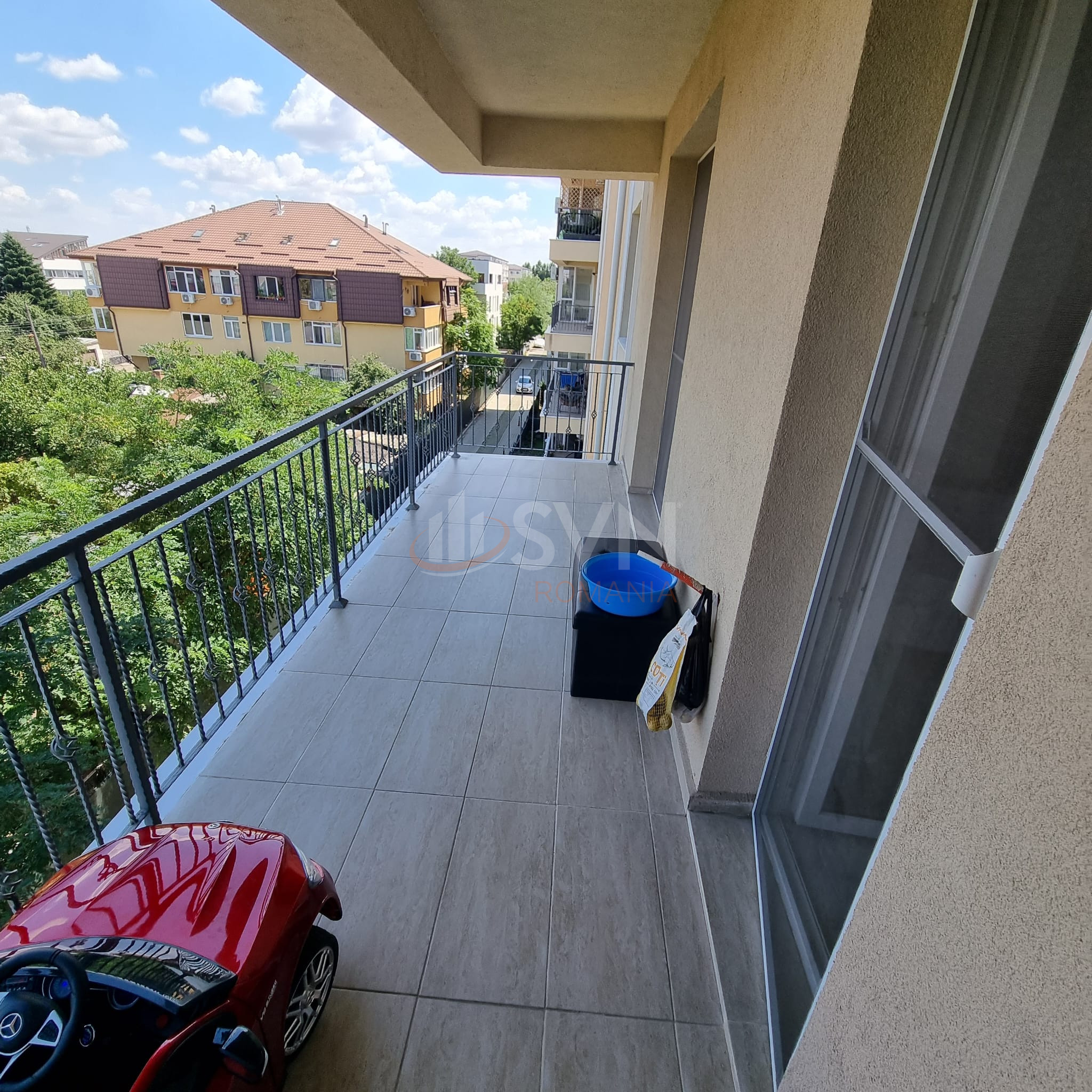 3 camere cu loc parcare exterior inclus Bucuresti/Aparatorii Patriei