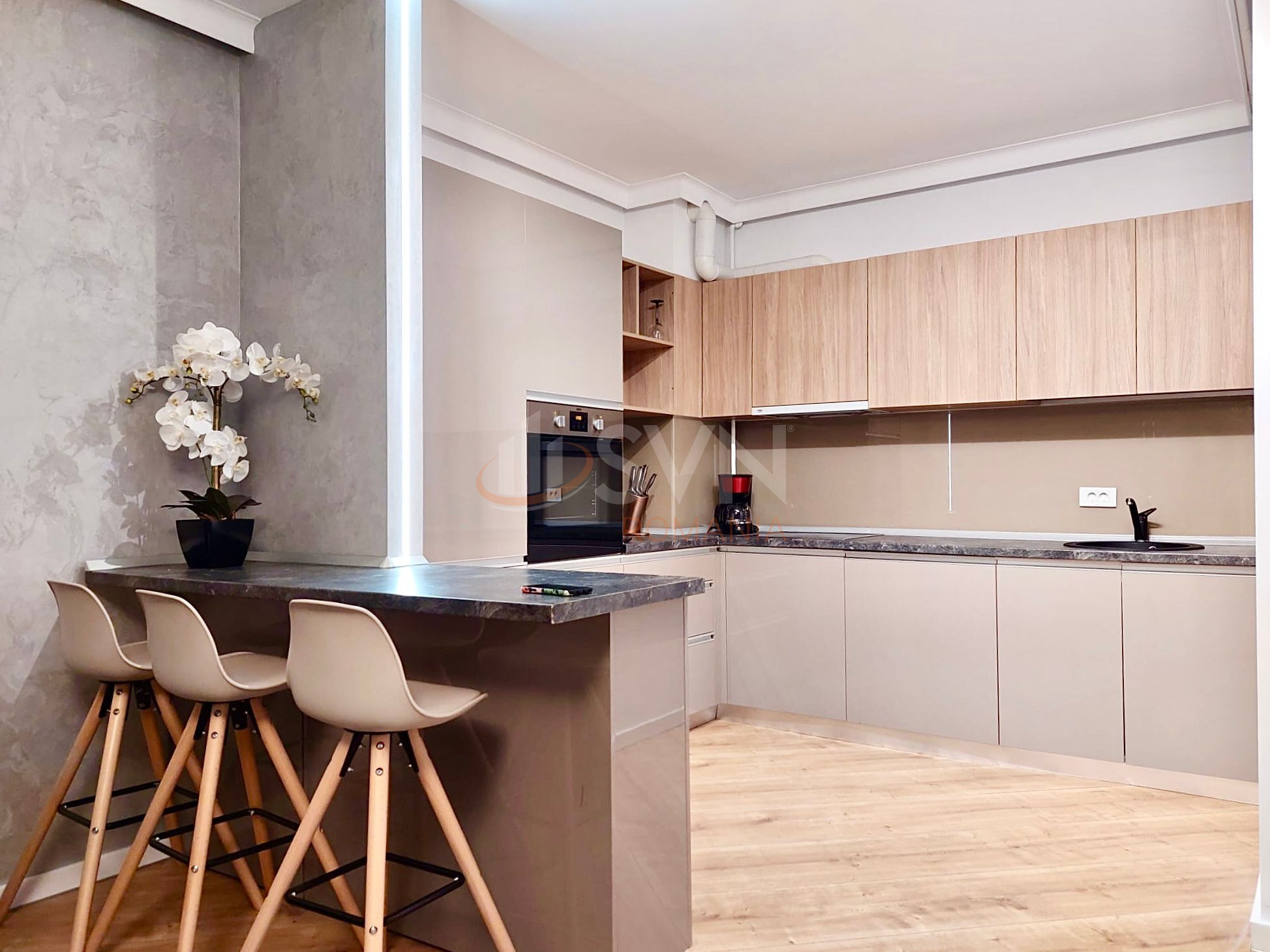 3 camere cu loc parcare exterior inclus Bucuresti/Pipera