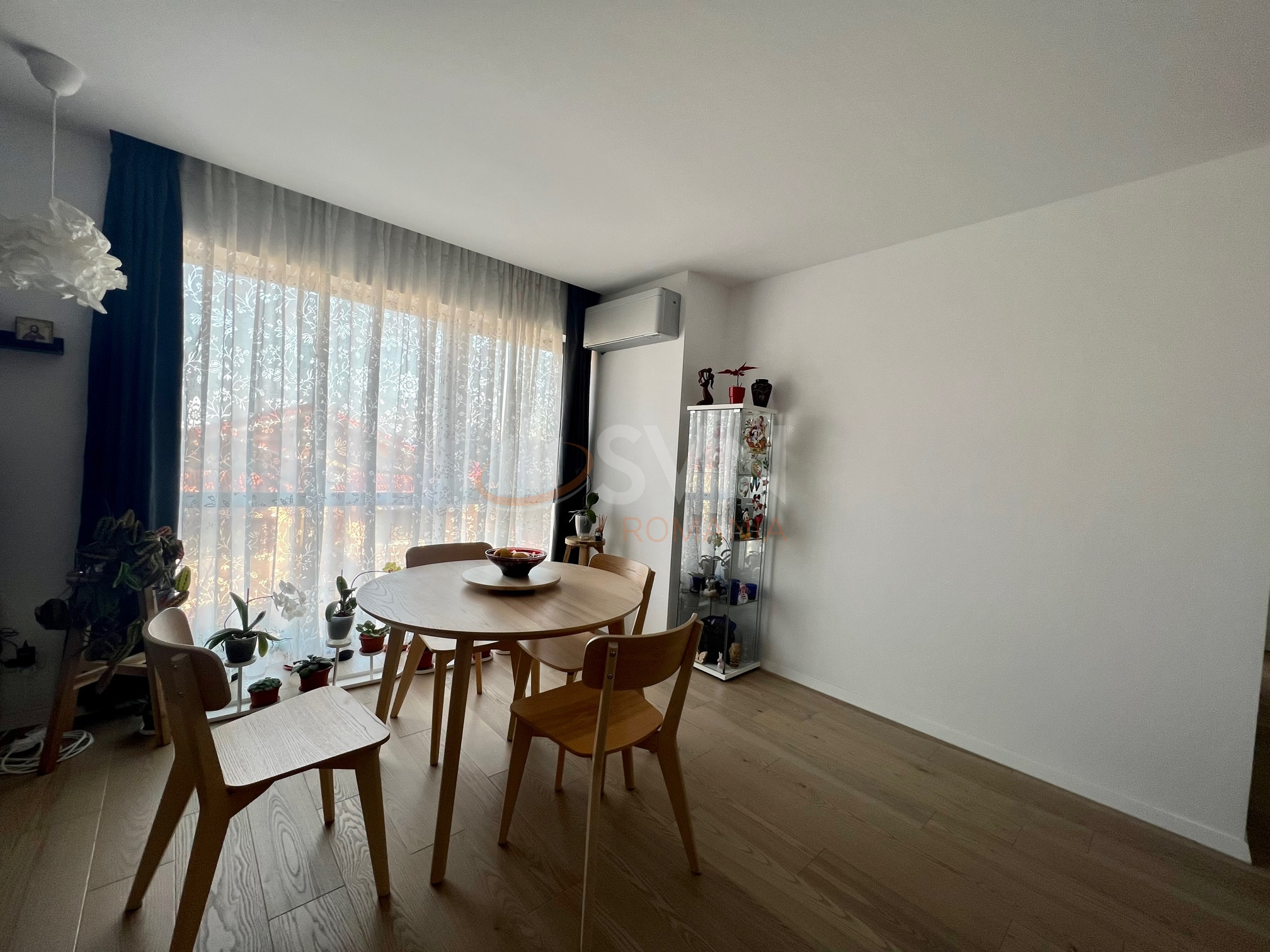 3 camere cu loc parcare exterior inclus Bucuresti/Sisesti